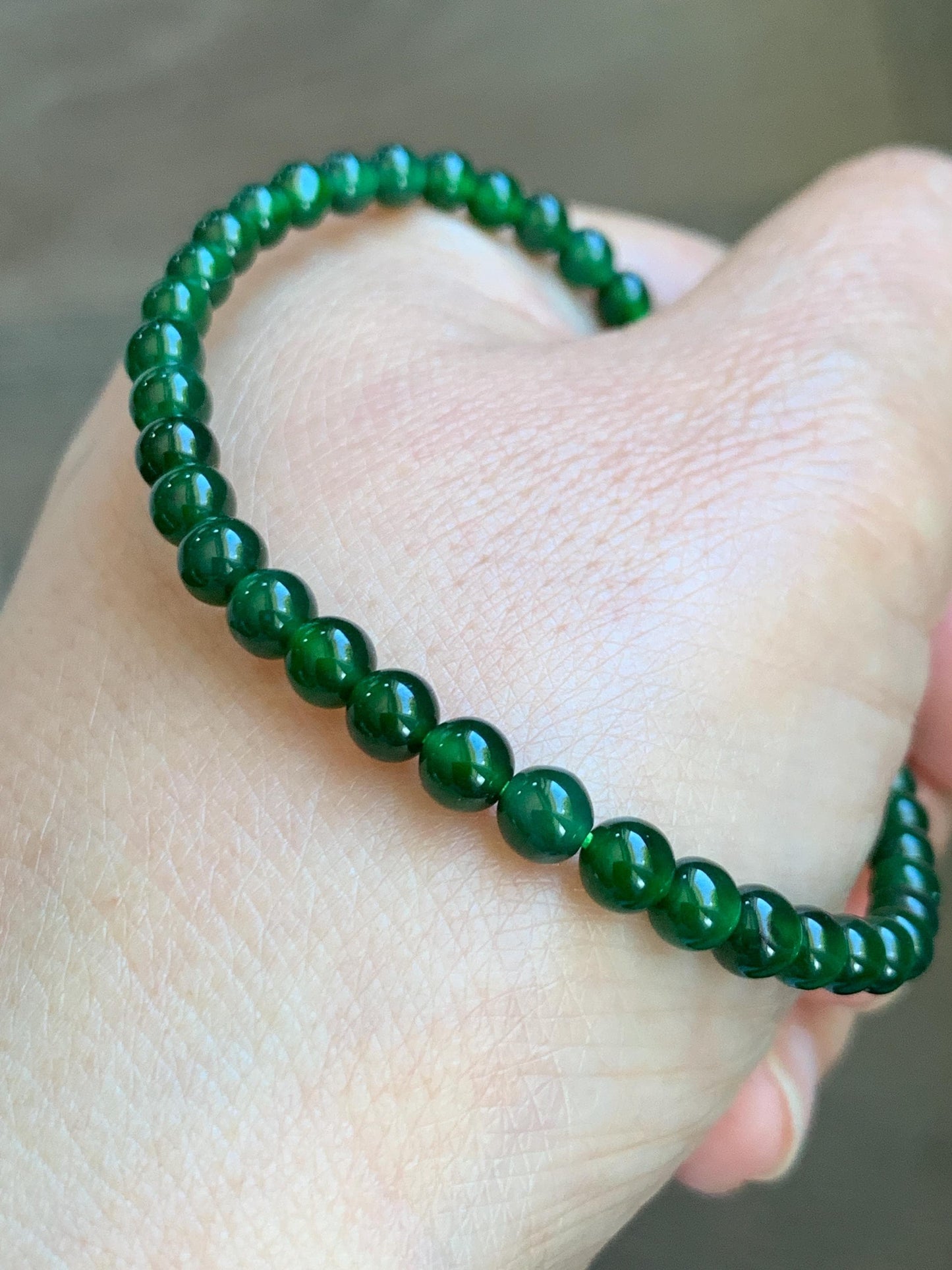 Natural Grade A Guatemalan Icy Translucent Rich Green Jade Jadeite Petite Beads Beaded Bracelet 4.1-4.7mm 7” 7g 天然冰危绿翡翠小卡圆珠手串 WDU180