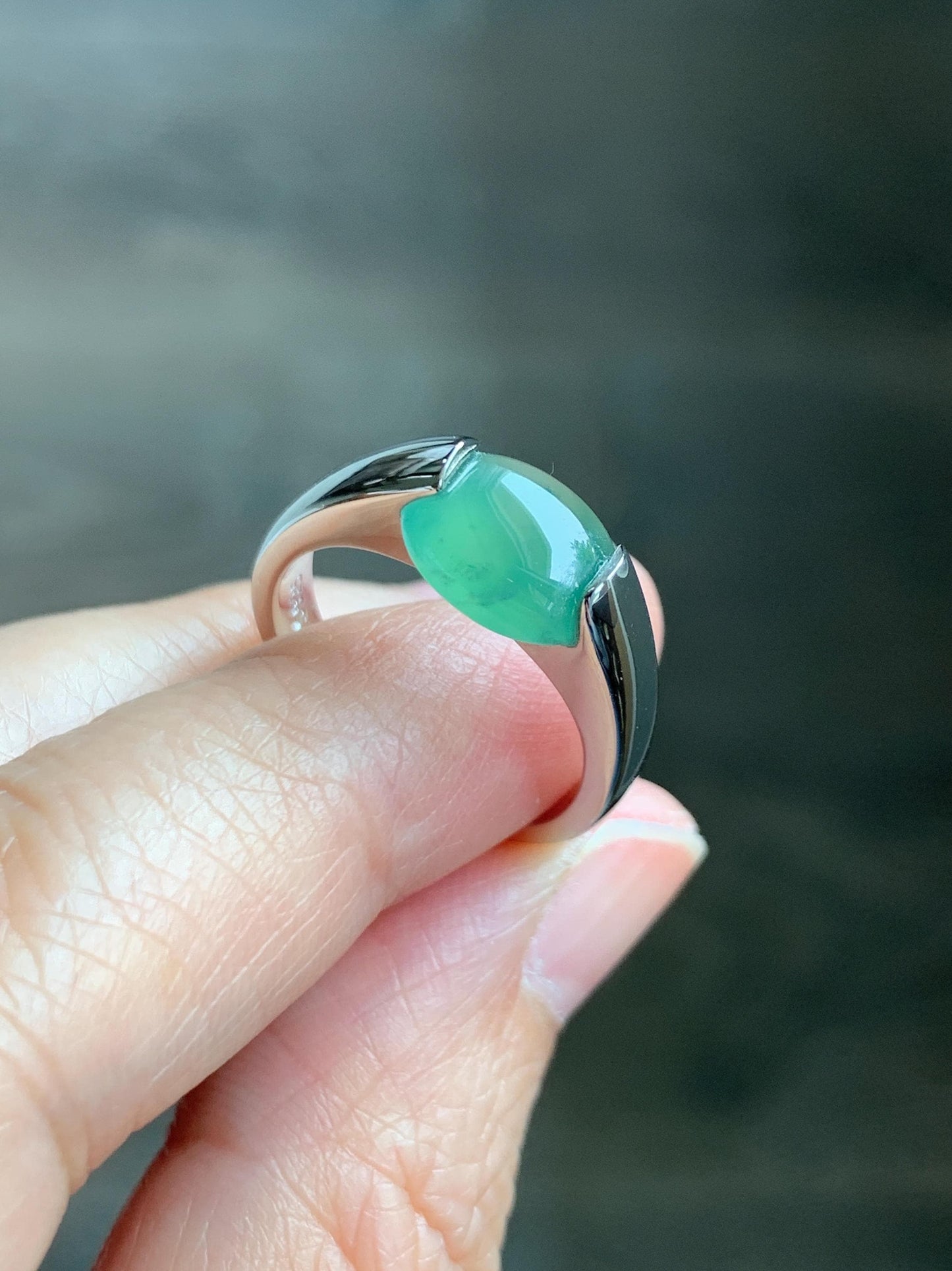 Natural Grade A Guatemalan Icy Translucent Teal Green Oval Cabochon Jade Jadeite Ring Sterling Silver Size 7 US 5g 天然冰危蓝绿翡翠银镶戒指 WHS512A