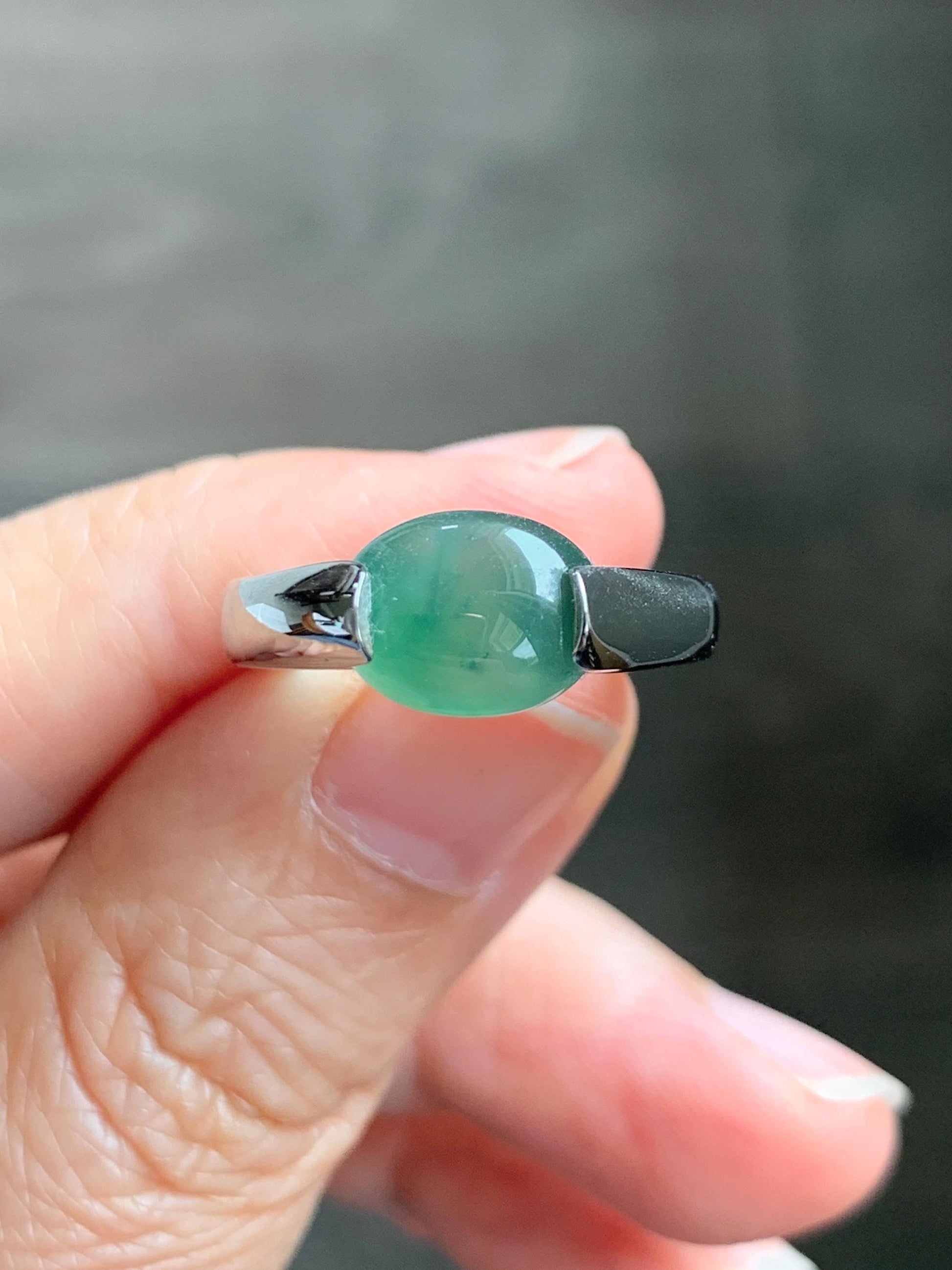 Natural Grade A Guatemalan Icy Translucent Teal Green Oval Cabochon Jade Jadeite Ring Sterling Silver Size 7 US 5g 天然冰危蓝绿翡翠银镶戒指 WHS512A