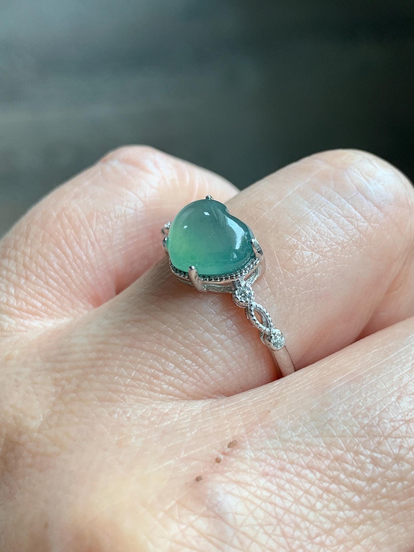 Natural Grade A Guatemalan Icy Highly Translucent Teal Green Heart Jade Jadeite Ring Sterling Silver Size Adjustable 天然冰危浅绿翡翠爱心蛋面银镶戒指 WXX88B