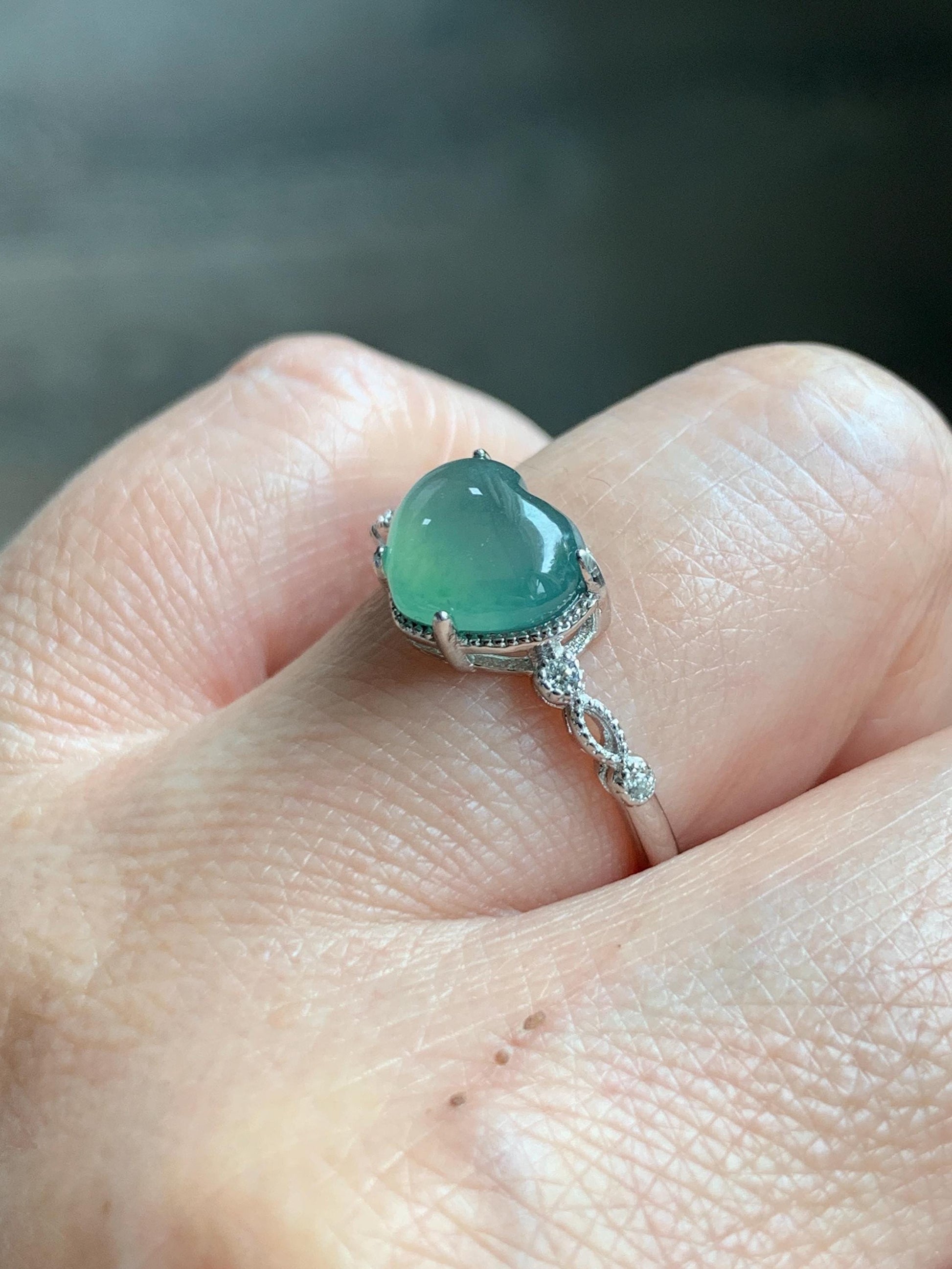 Natural Grade A Guatemalan Icy Highly Translucent Teal Green Heart Jade Jadeite Ring Sterling Silver Size Adjustable 天然冰危浅绿翡翠爱心蛋面银镶戒指 WXX88B