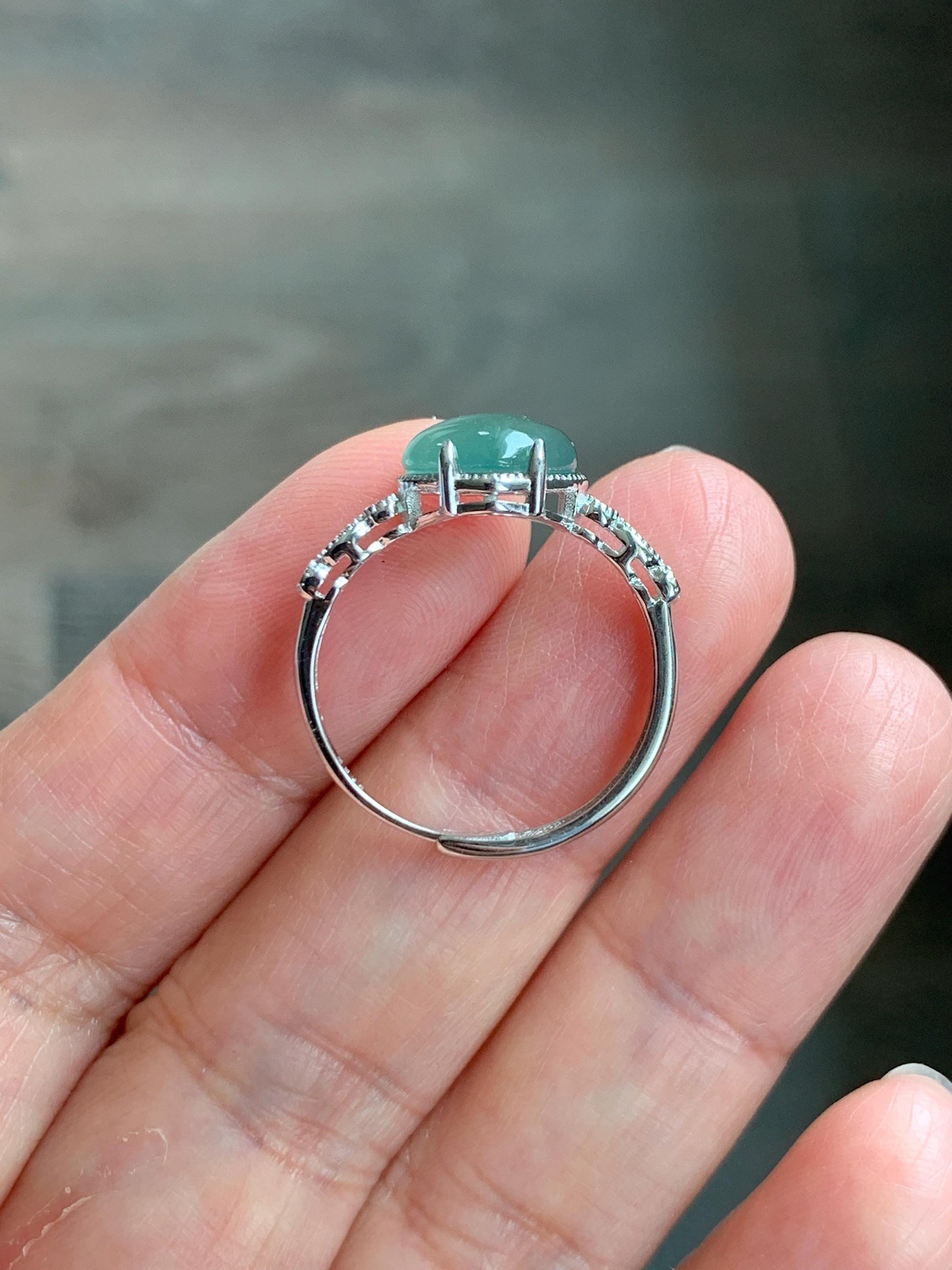 Natural Grade A Guatemalan Icy Highly Translucent Teal Green Heart Jade Jadeite Ring Sterling Silver Size Adjustable 天然冰危浅绿翡翠爱心蛋面银镶戒指 WXX88B