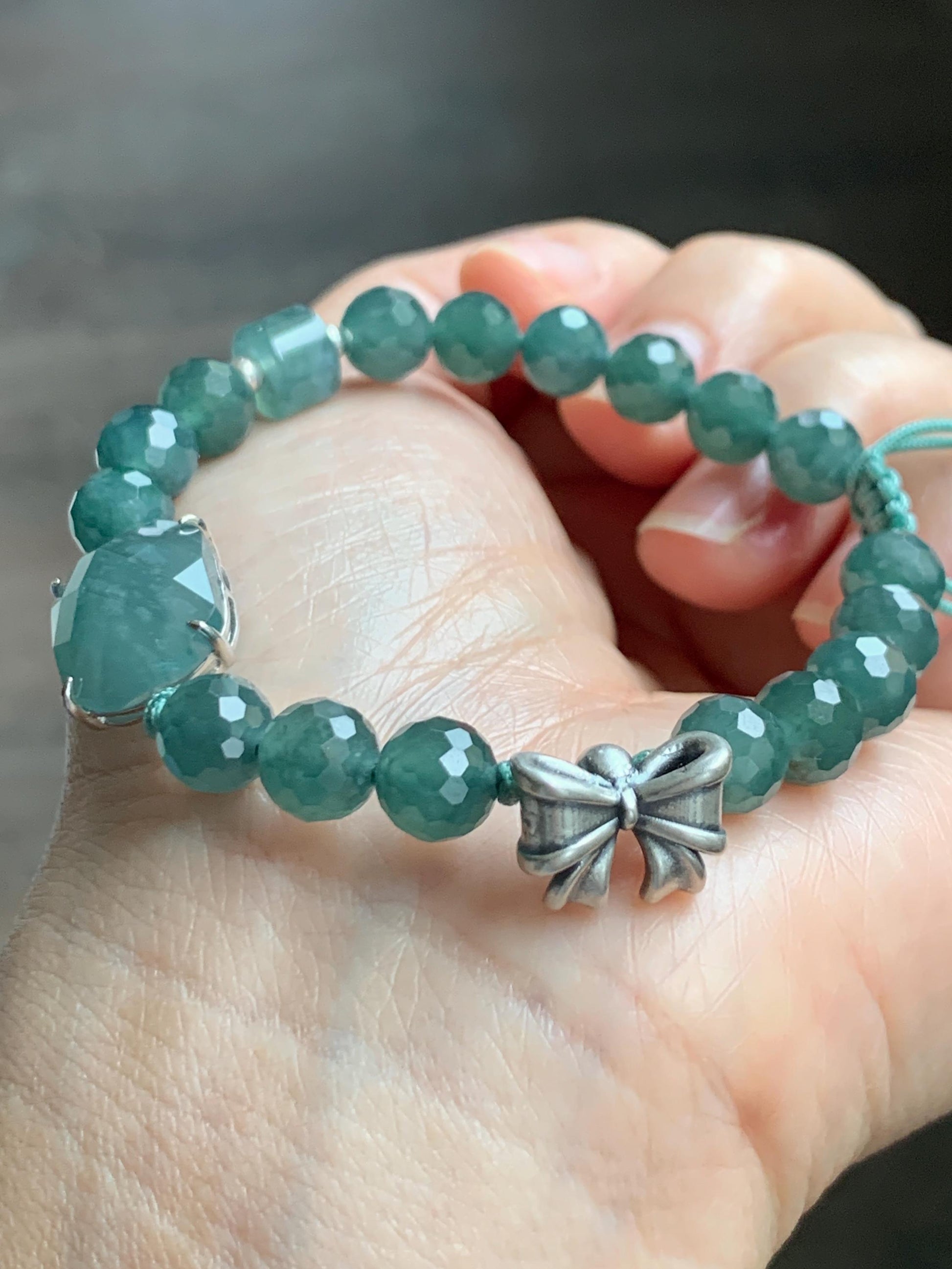 Natural Guatemalan Grade A Icy Translucent Dusty Teal Blue Jade Jadeite Cabochon & Beads Beaded Bracelet 7" 17g 天然冰危蓝绿翡翠切割面蛋面圆珠手串 WQG228