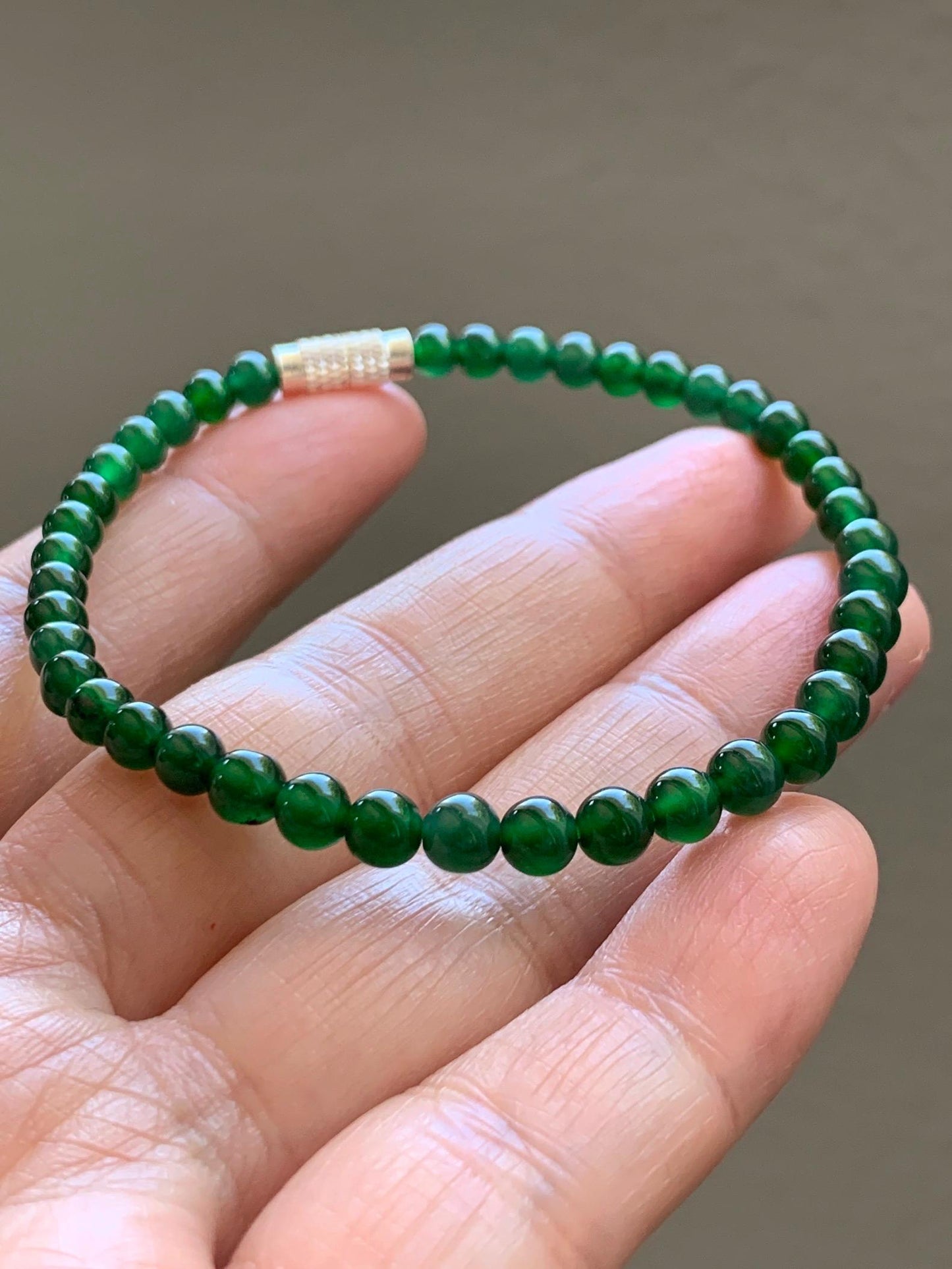Natural Grade A Guatemalan Icy Translucent Rich Green Jade Jadeite Petite Beads Beaded Bracelet 4.1-4.7mm 7” 7g 天然冰危绿翡翠小卡圆珠手串 WDU180