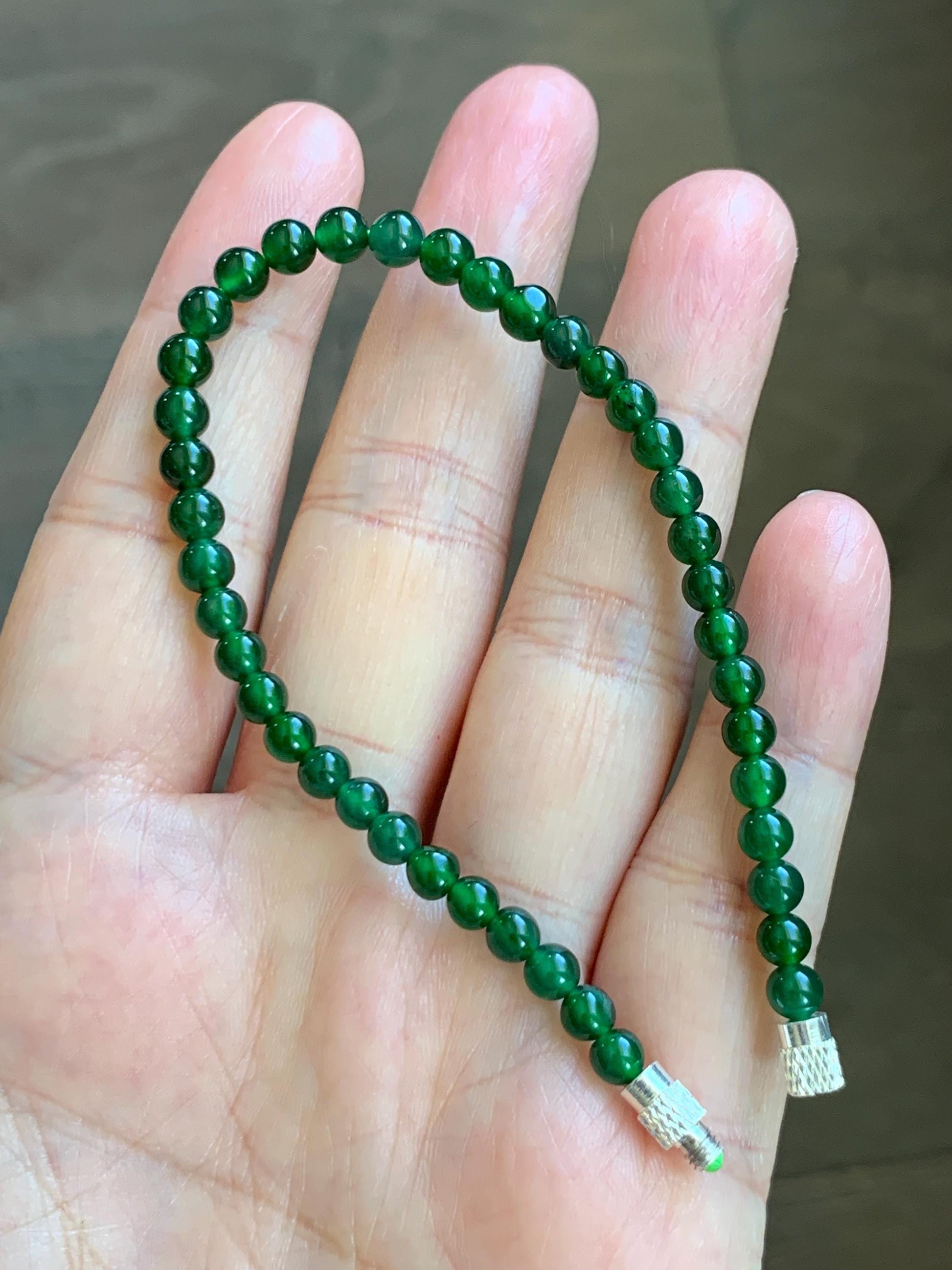 Natural Grade A Guatemalan Icy Translucent Rich Green Jade Jadeite Petite Beads Beaded Bracelet 4.1-4.7mm 7” 7g 天然冰危绿翡翠小卡圆珠手串 WDU180