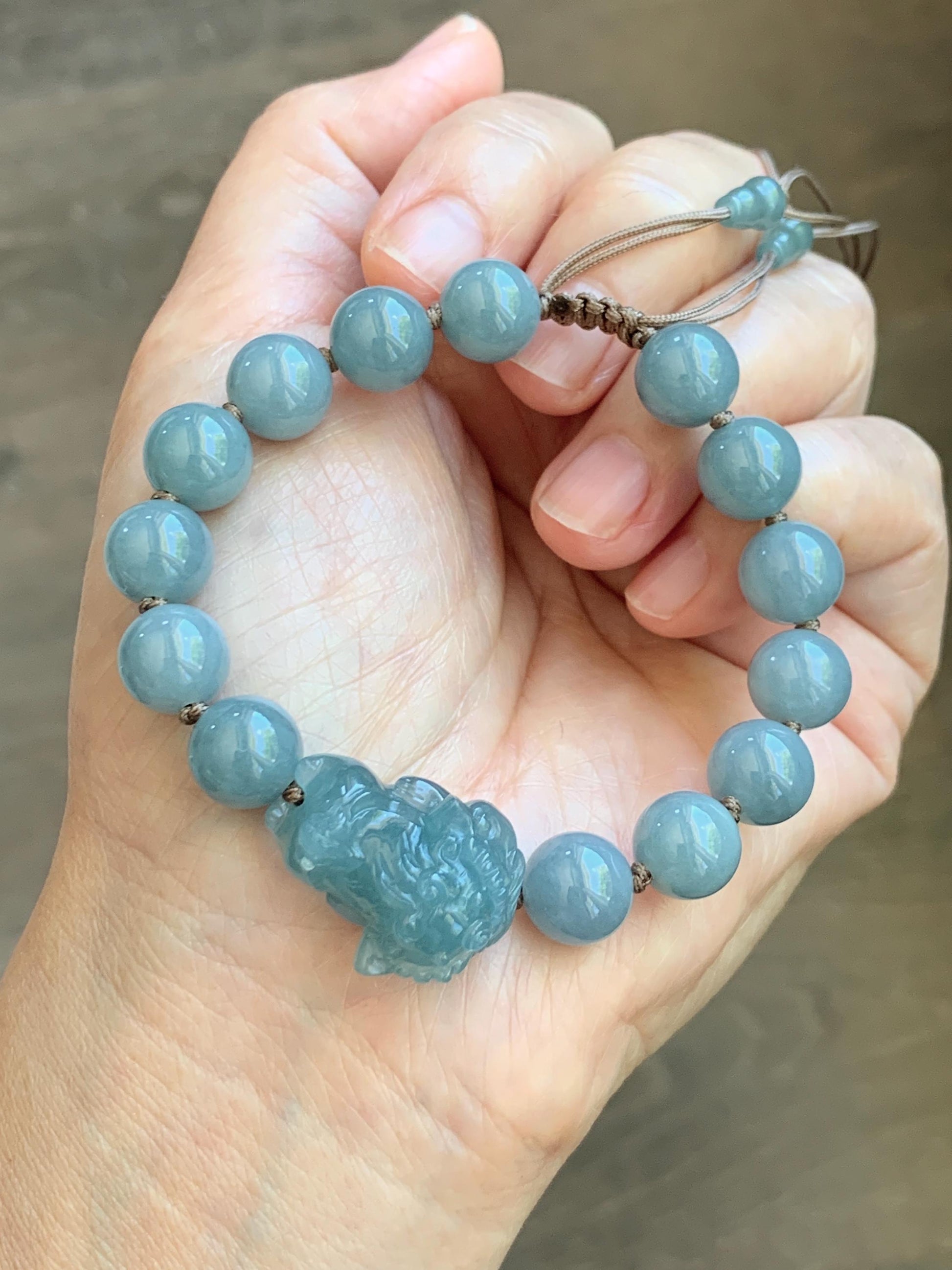 Natural Grade A Guatemalan Icy Translucent Dusty Blue Jade Jadeite Dancing Lion Beaded Bracelet 9.6mm 6.5” 30g 天然冰胶危蓝翡翠精工摆烂小醒狮圆珠手串 WXS365