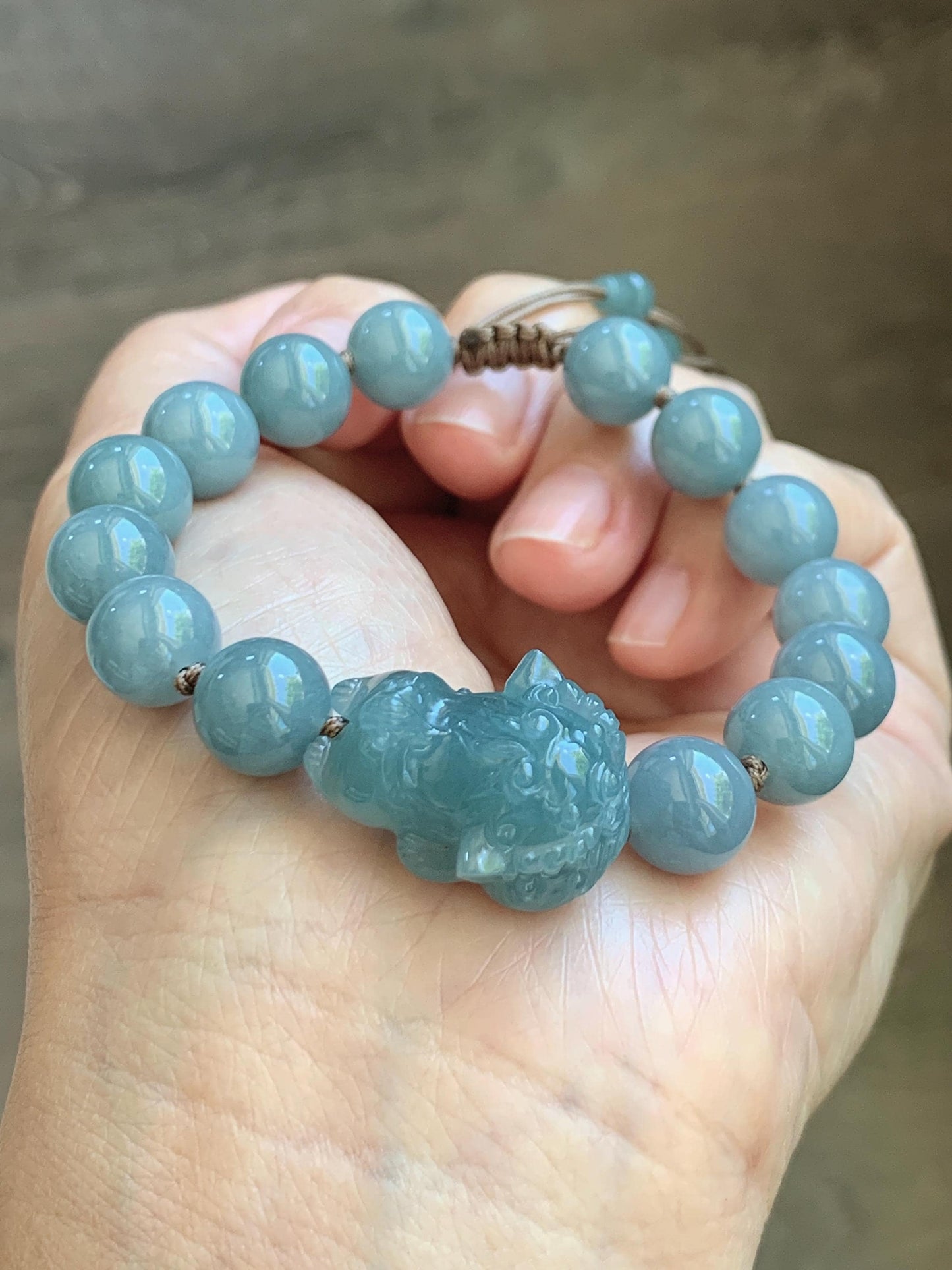 Natural Grade A Guatemalan Icy Translucent Dusty Blue Jade Jadeite Dancing Lion Beaded Bracelet 9.6mm 6.5” 30g 天然冰胶危蓝翡翠精工摆烂小醒狮圆珠手串 WXS365