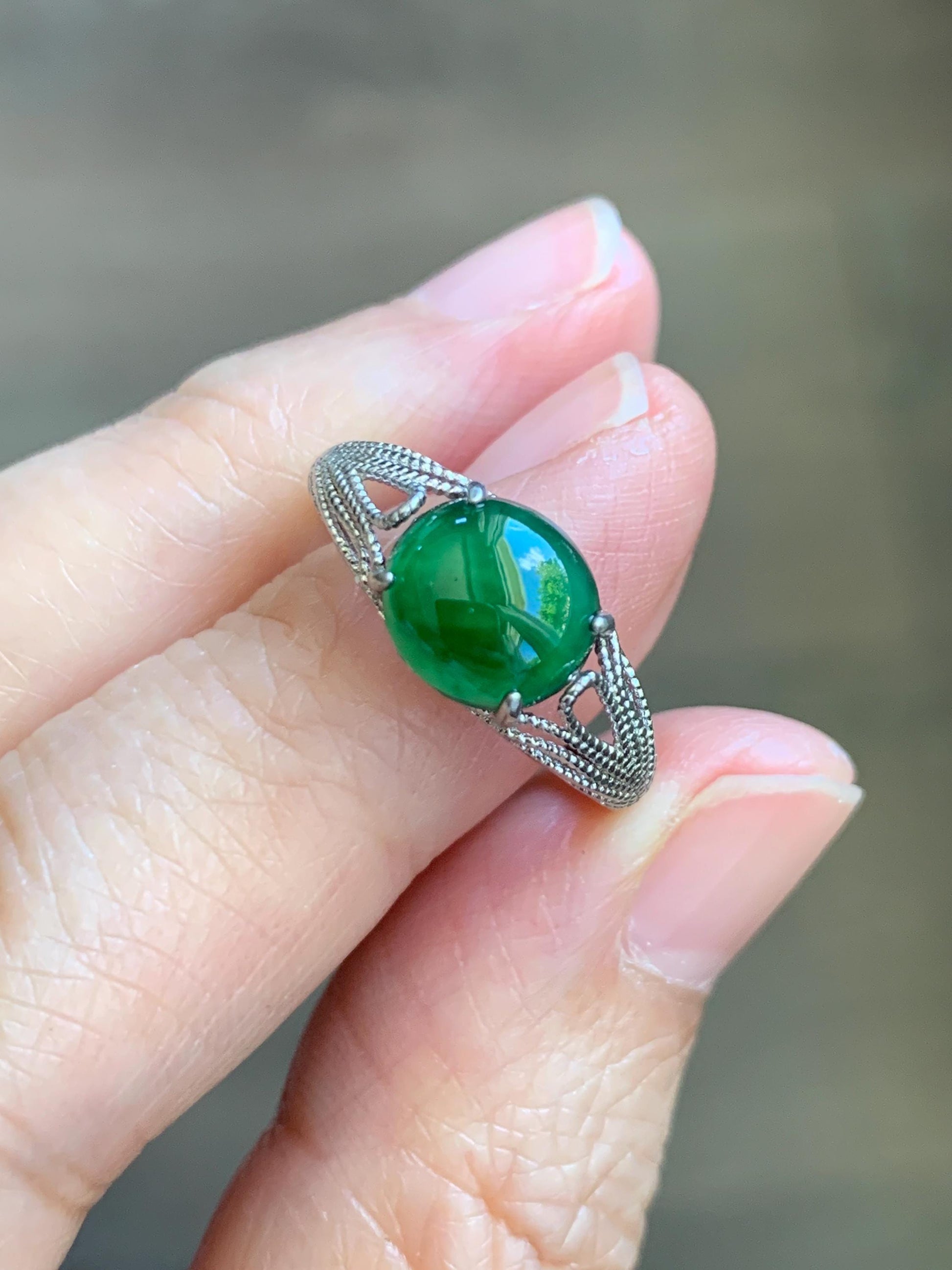 Natural Grade A Guatemalan Icy Translucent Vibrant Green Jade Jadeite Mermaid Tail Ring Sterling Silver Size Adjustable 天然冰危绿翡翠人鱼尾戒指 WLD107
