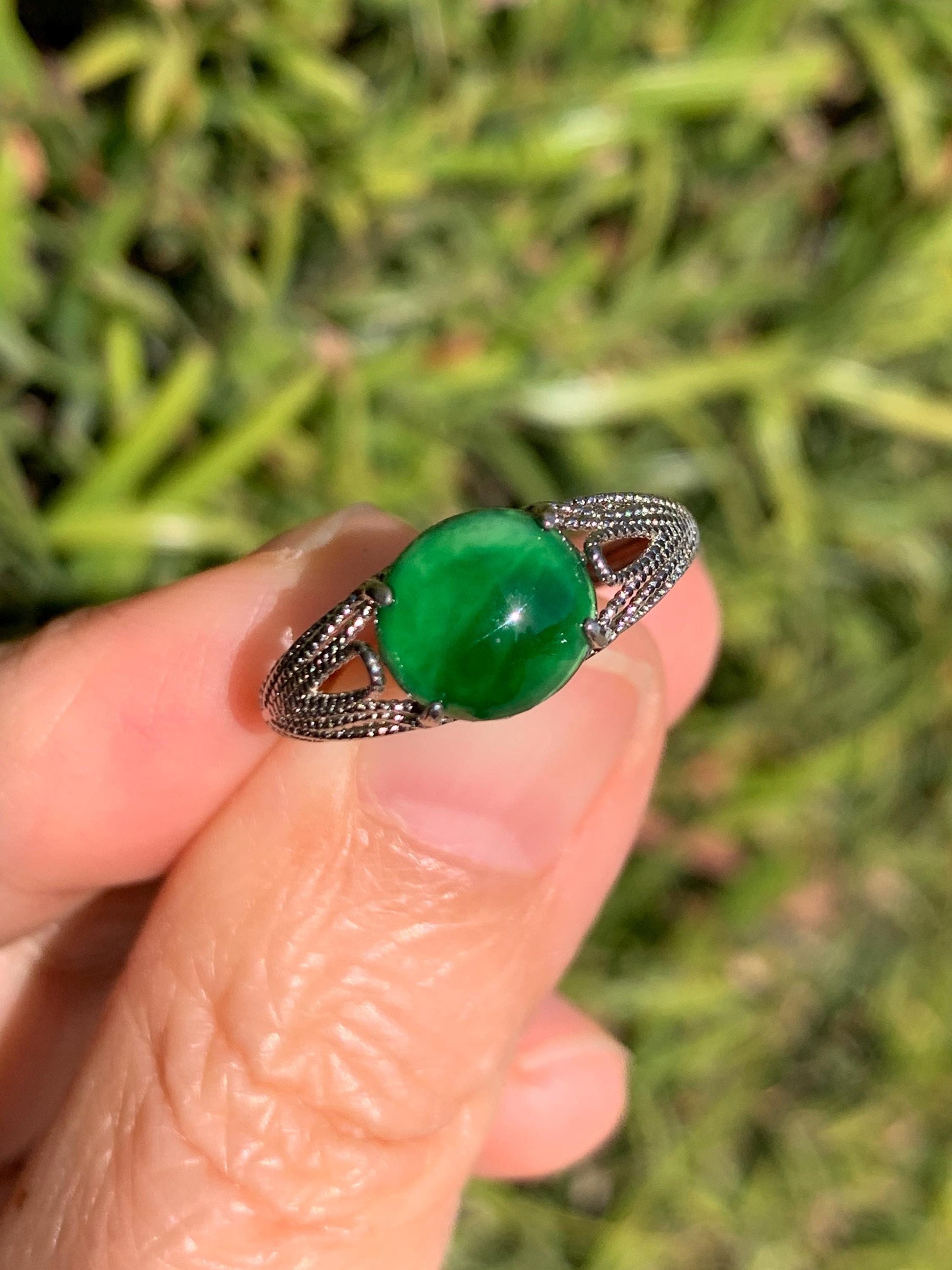 Natural Grade A Guatemalan Icy Translucent Vibrant Green Jade Jadeite Mermaid Tail Ring Sterling Silver Size Adjustable 天然冰危绿翡翠人鱼尾戒指 WLD107