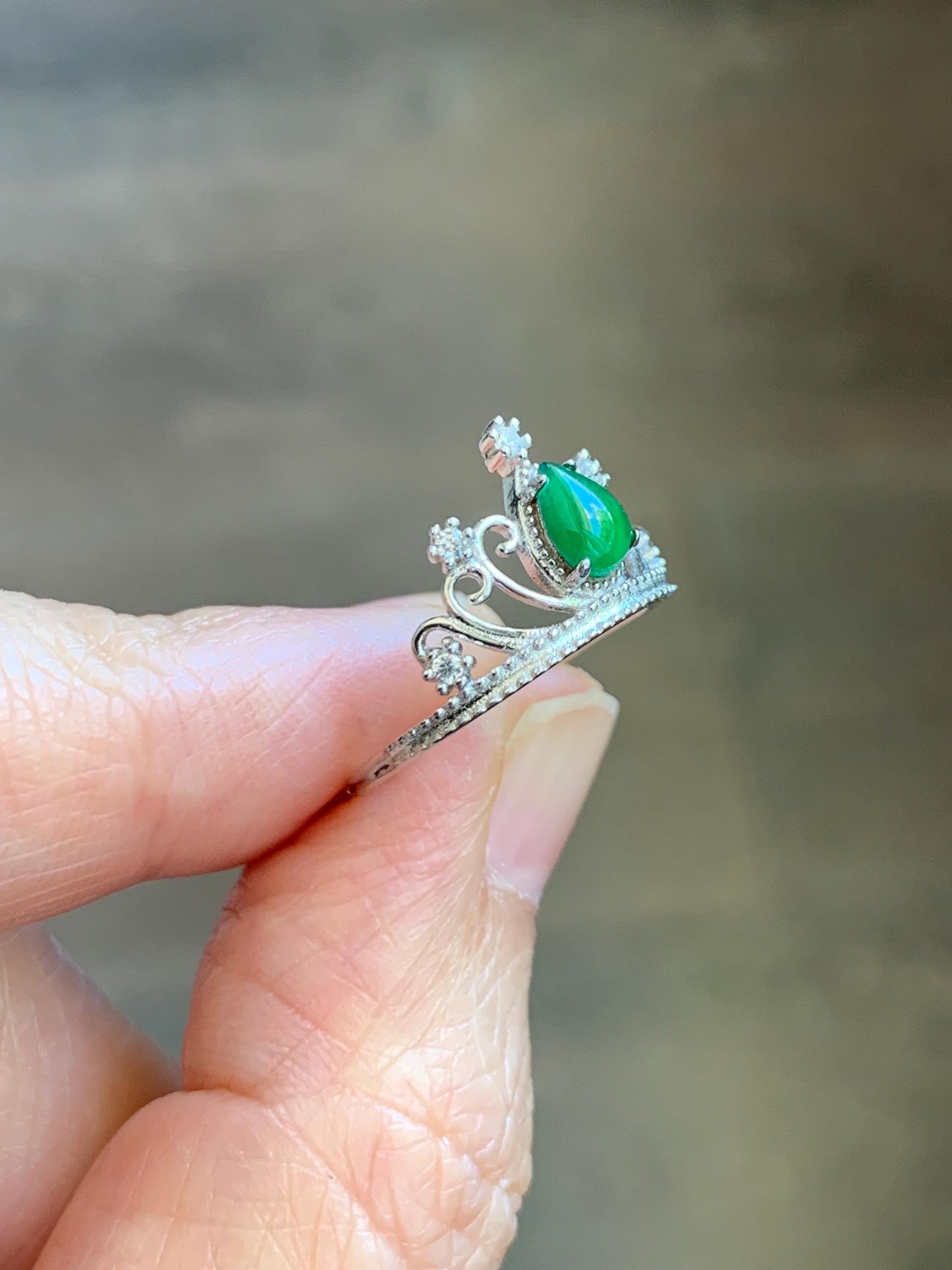 Natural Grade A Guatemalan Icy Translucent Vibrant Green Jade Jadeite Crown Ring Sterling Silver Size Adjustable 天然冰危绿翡翠皇冠戒指 WHG77