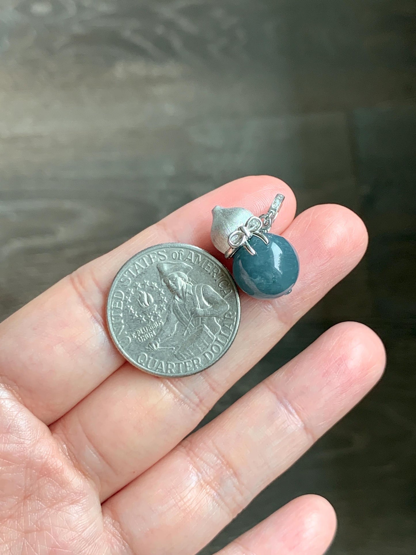 Natural Grade A Guatemalan Icy Translucent Dark Blue Jade Jadeite Bead Gourd Hulu Pendant Sterling Silver 5g 天然冰危是蓝翡翠单珠葫芦镶嵌吊坠 DZH110