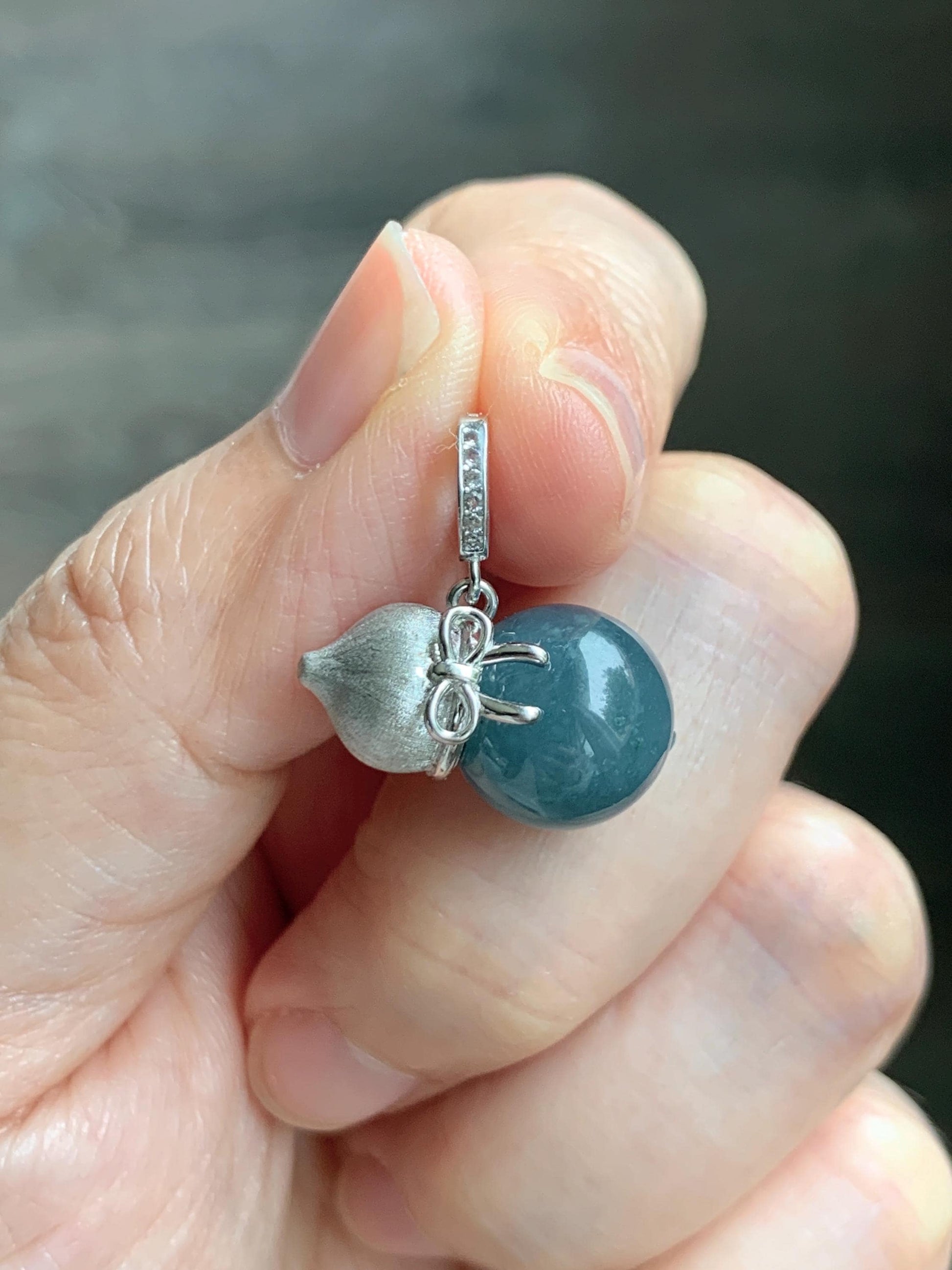 Natural Grade A Guatemalan Icy Translucent Dark Blue Jade Jadeite Bead Gourd Hulu Pendant Sterling Silver 5g 天然冰危是蓝翡翠单珠葫芦镶嵌吊坠 DZH110