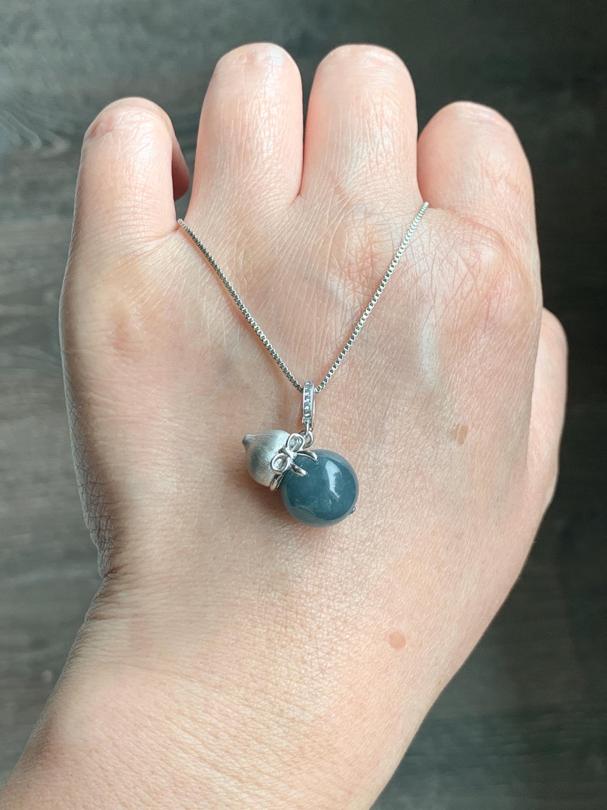 Natural Grade A Guatemalan Icy Translucent Dark Blue Jade Jadeite Bead Gourd Hulu Pendant Sterling Silver 5g 天然冰危是蓝翡翠单珠葫芦镶嵌吊坠 DZH110