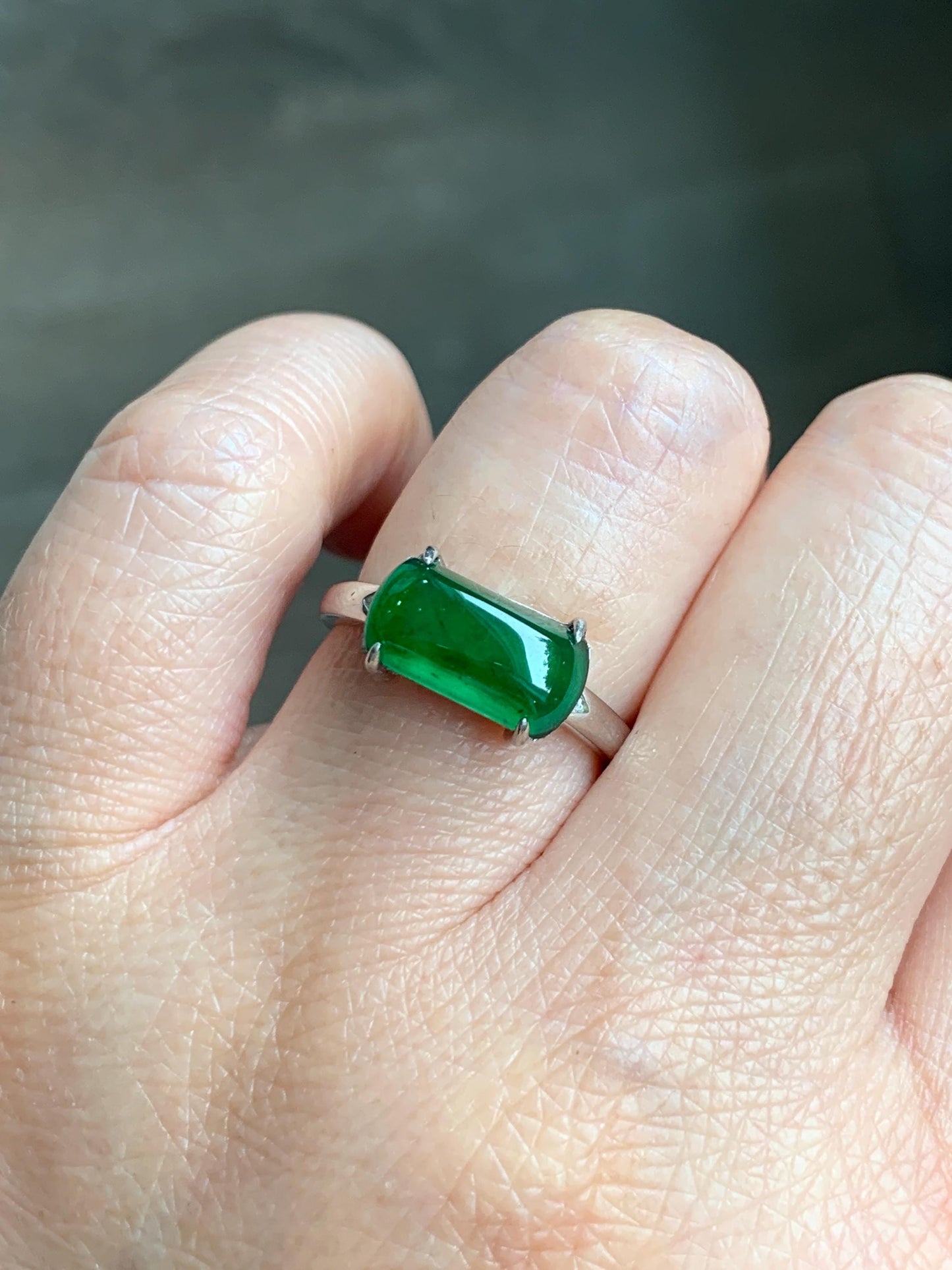 Natural Grade A Guatemalan Icy Translucent Vibrant Green Jadeite Saddle Ring Sterling Silver Size Adjustable 天然冰危绿翡翠马鞍银镶戒指 WMA135A