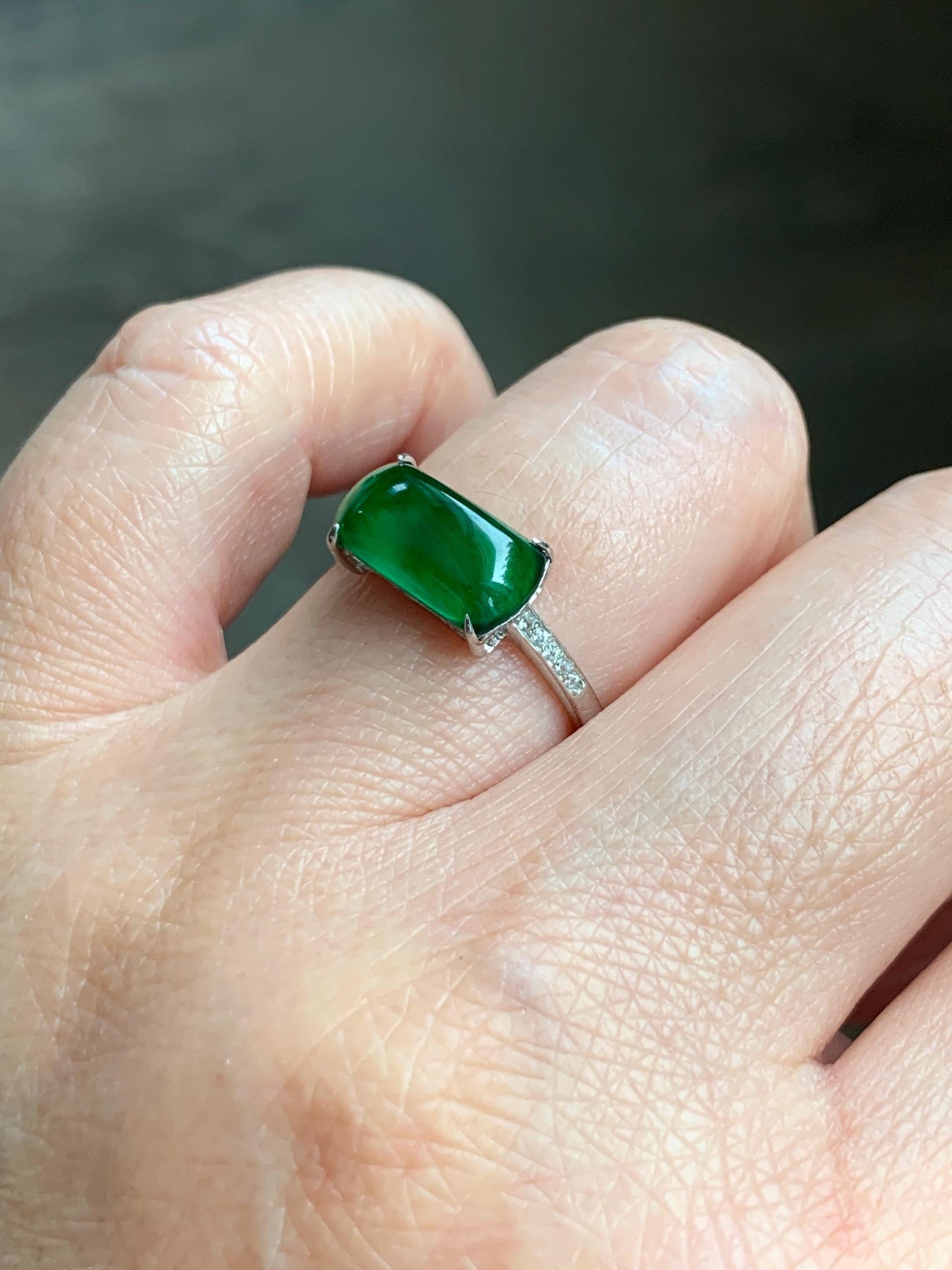 Natural Grade A Guatemalan Icy Translucent Vibrant Green Jadeite Saddle Ring Sterling Silver Size Adjustable 天然冰危绿翡翠马鞍银镶戒指 WMA135C