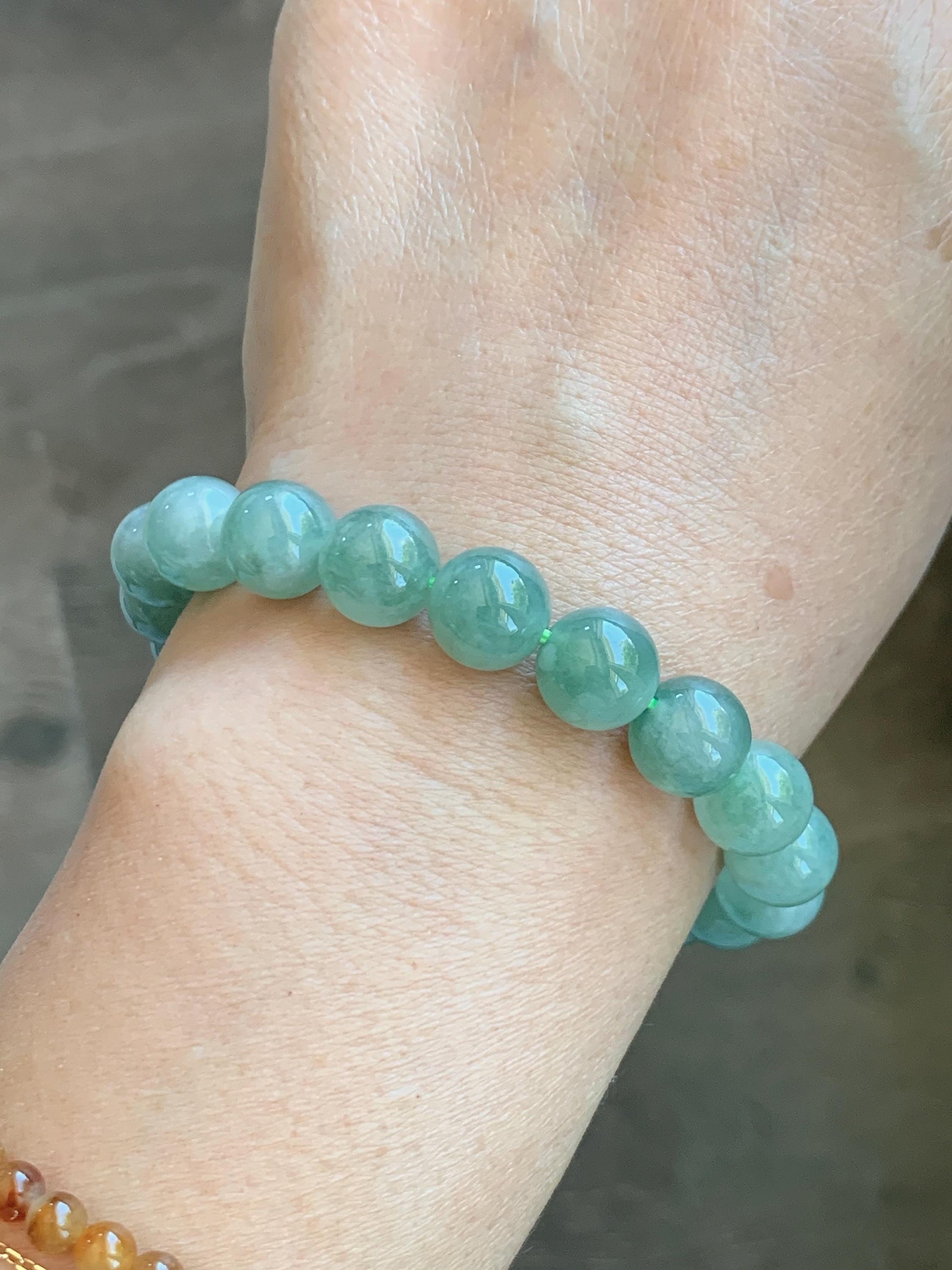 Natural Grade A Icy Highly Translucent Light Apple Green White Marbled Jade Jadeite Beaded Bracelet 9.8mm 7.25” 32g 天然冰浅果绿翡翠圆珠手串 MGL286