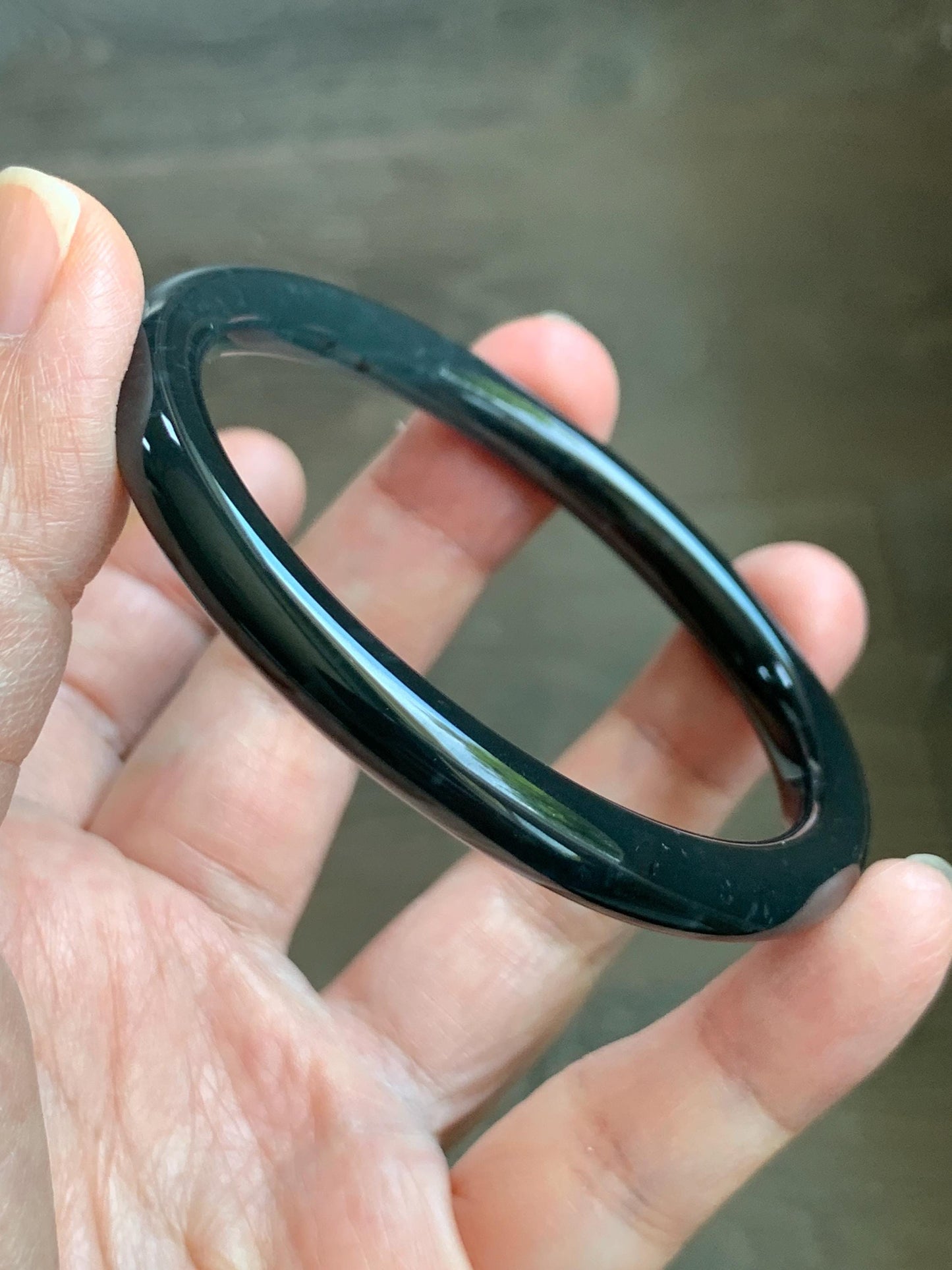 Certified Natural Grade A Guatemalan Icy Translucent Dark Grayish Black Wuji Jade Jadeite Bangle Bracelet 57.4mm 7” 26g 天然冰危深灰乌鸡圆条翡翠手镯 1195