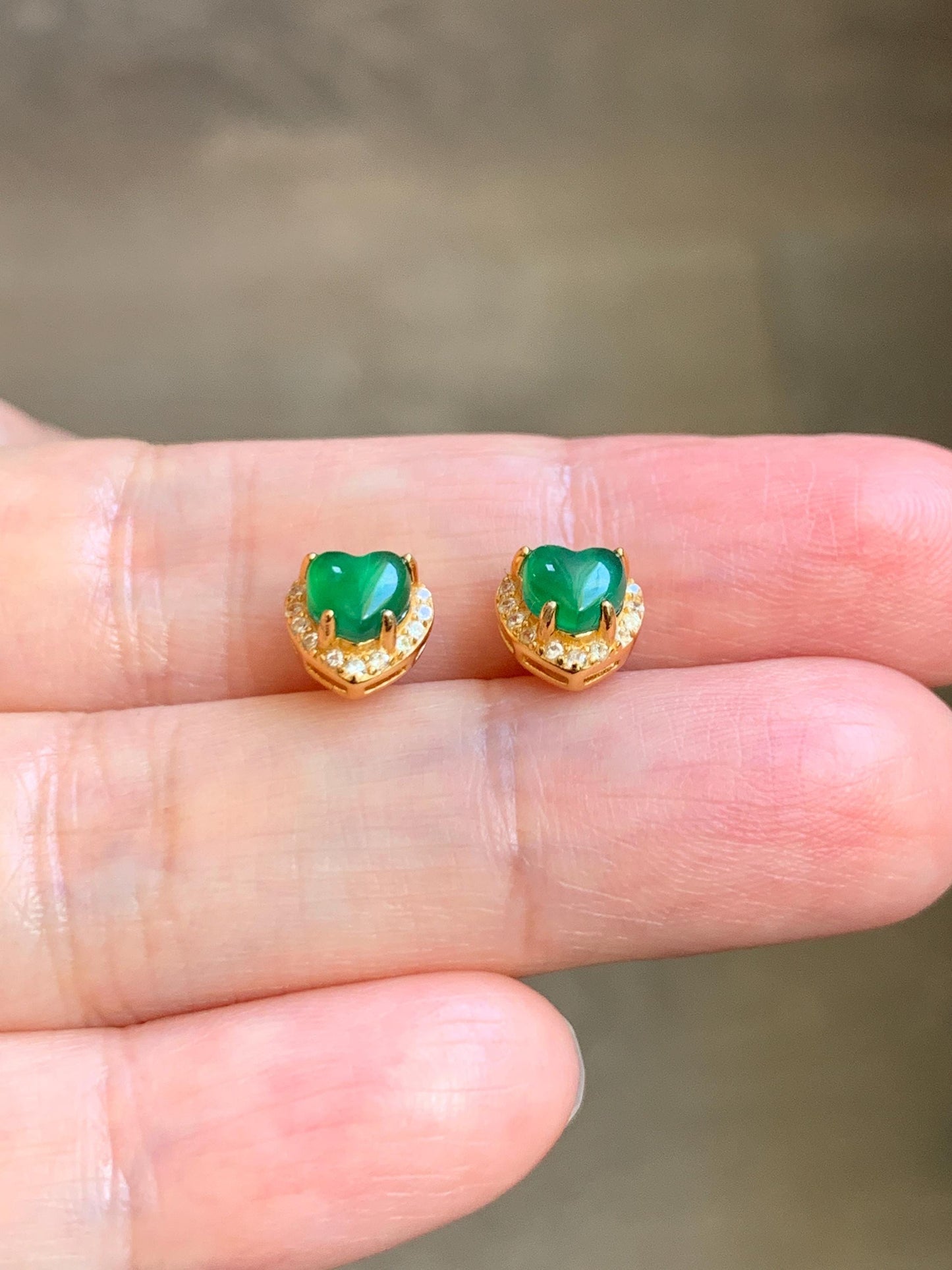 Natural Grade A Guatemalan Icy Translucent Vibrant Green Jade Jadeite Heart Halo Stud Earrings Sterling Silver 天然冰危绿翡翠爱心银耳钉 AXD66