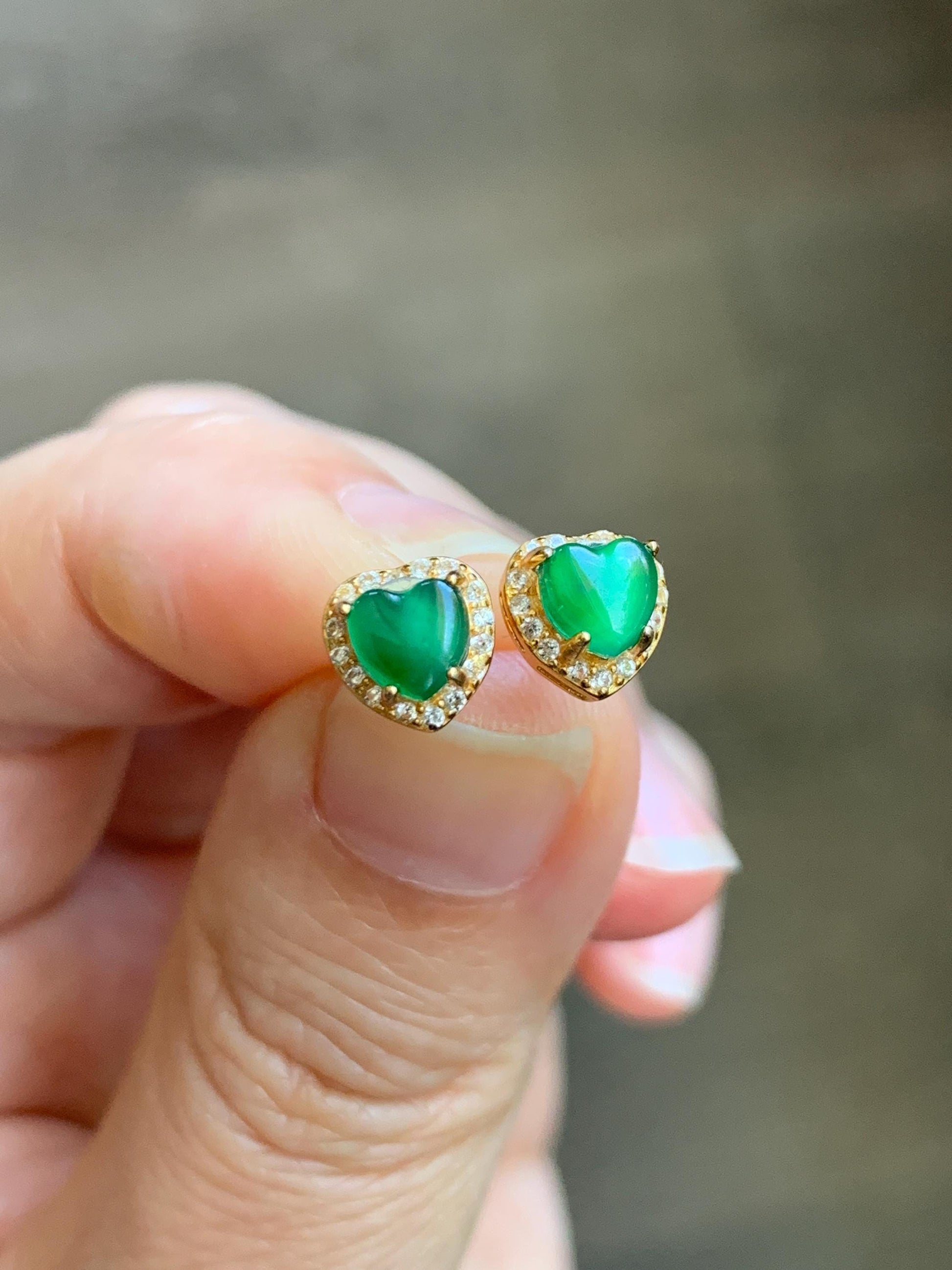 Natural Grade A Guatemalan Icy Translucent Vibrant Green Jade Jadeite Heart Halo Stud Earrings Sterling Silver 天然冰危绿翡翠爱心银耳钉 AXD66