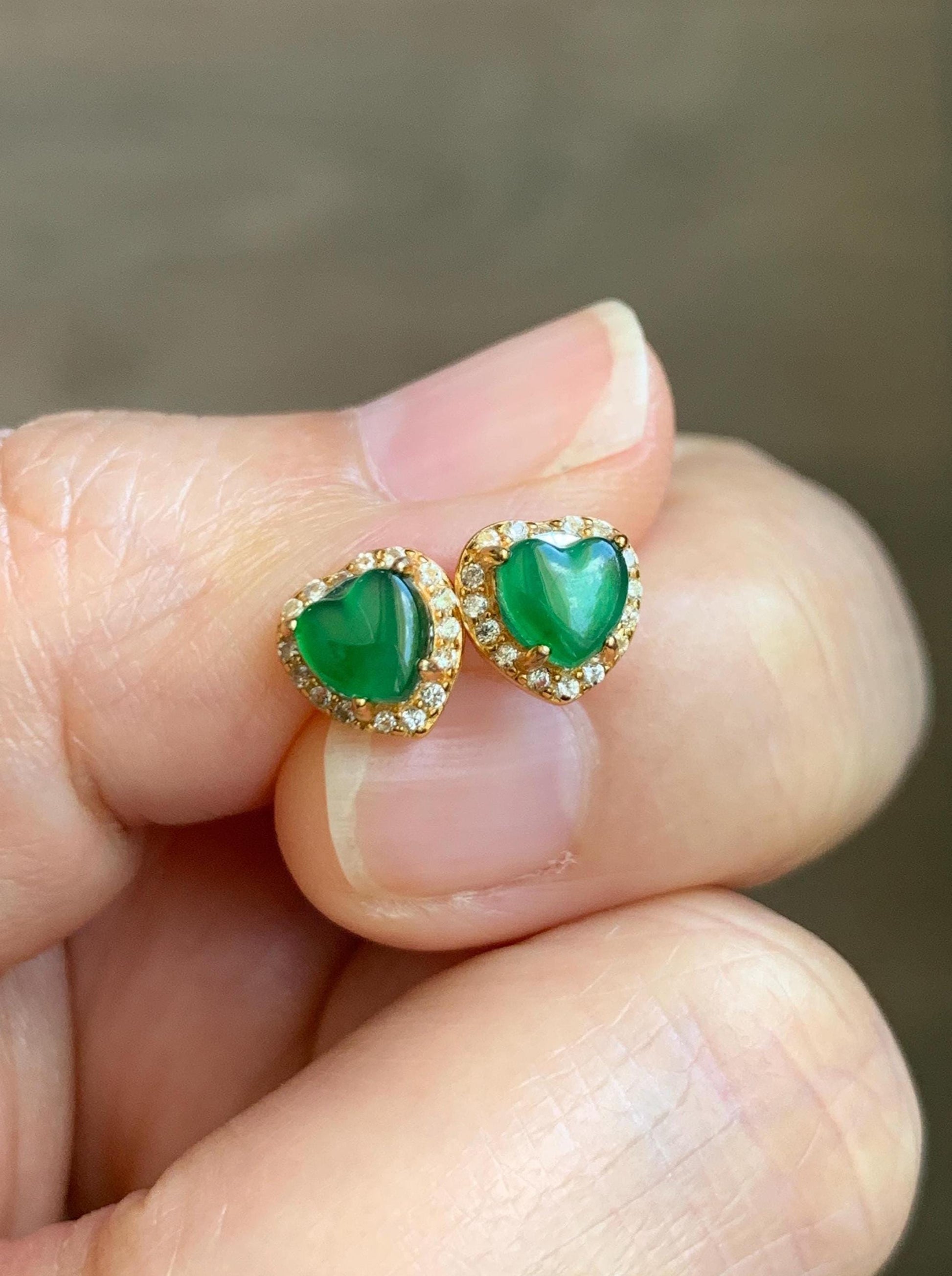 Natural Grade A Guatemalan Icy Translucent Vibrant Green Jade Jadeite Heart Halo Stud Earrings Sterling Silver 天然冰危绿翡翠爱心银耳钉 AXD66