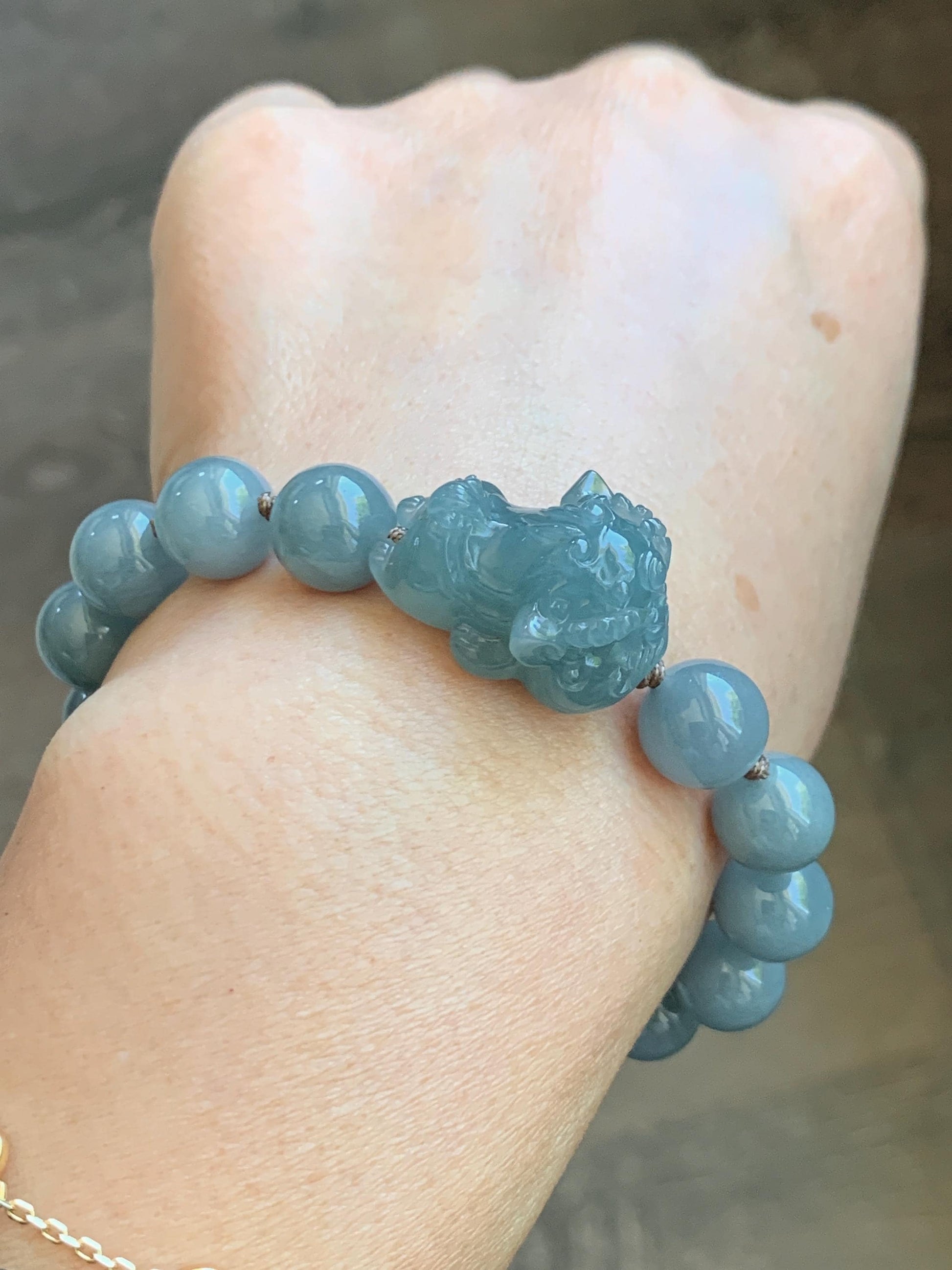 Natural Grade A Guatemalan Icy Translucent Dusty Blue Jade Jadeite Dancing Lion Beaded Bracelet 9.6mm 6.5” 30g 天然冰胶危蓝翡翠精工摆烂小醒狮圆珠手串 WXS365