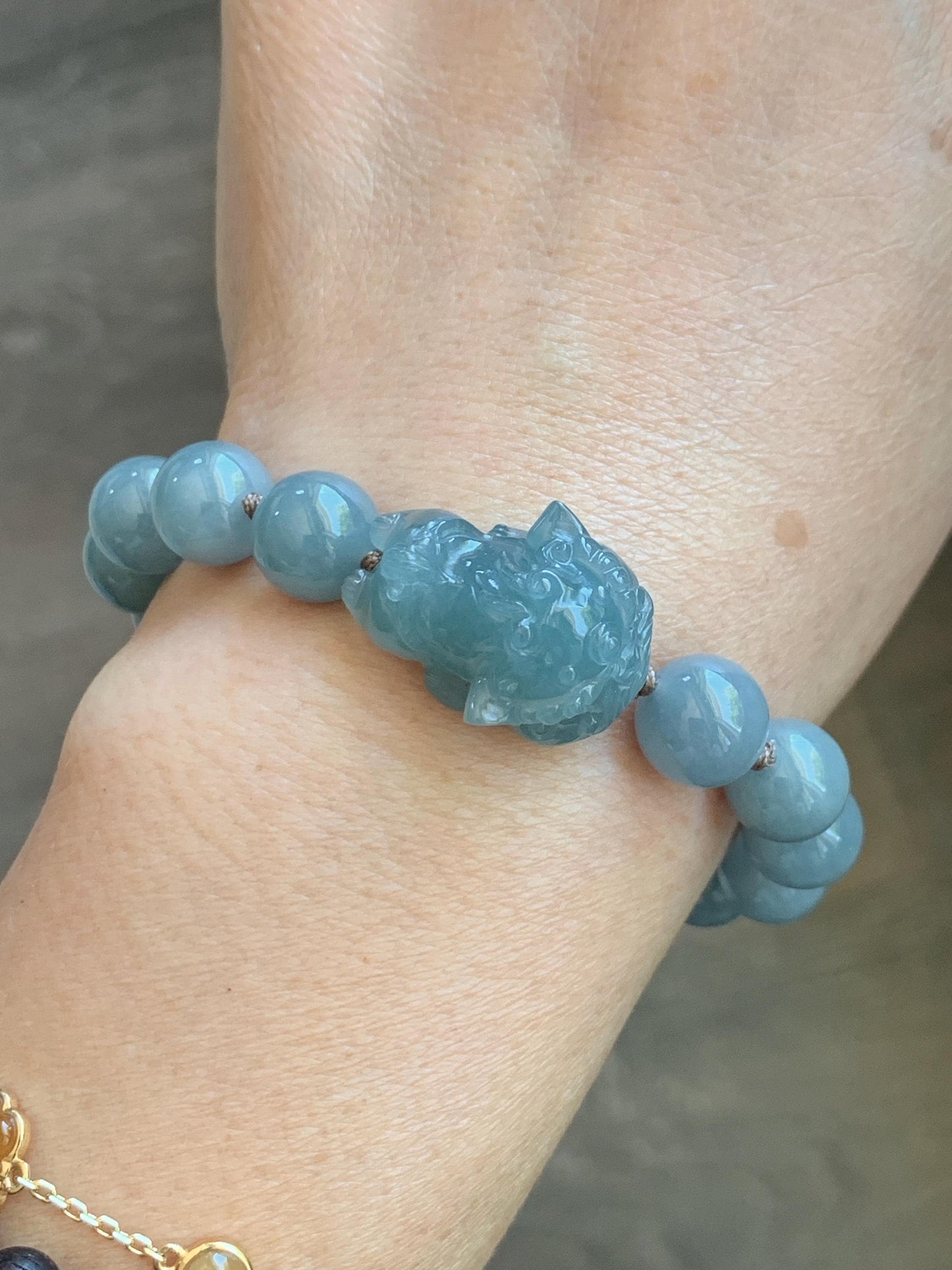 Natural Grade A Guatemalan Icy Translucent Dusty Blue Jade Jadeite Dancing Lion Beaded Bracelet 9.6mm 6.5” 30g 天然冰胶危蓝翡翠精工摆烂小醒狮圆珠手串 WXS365