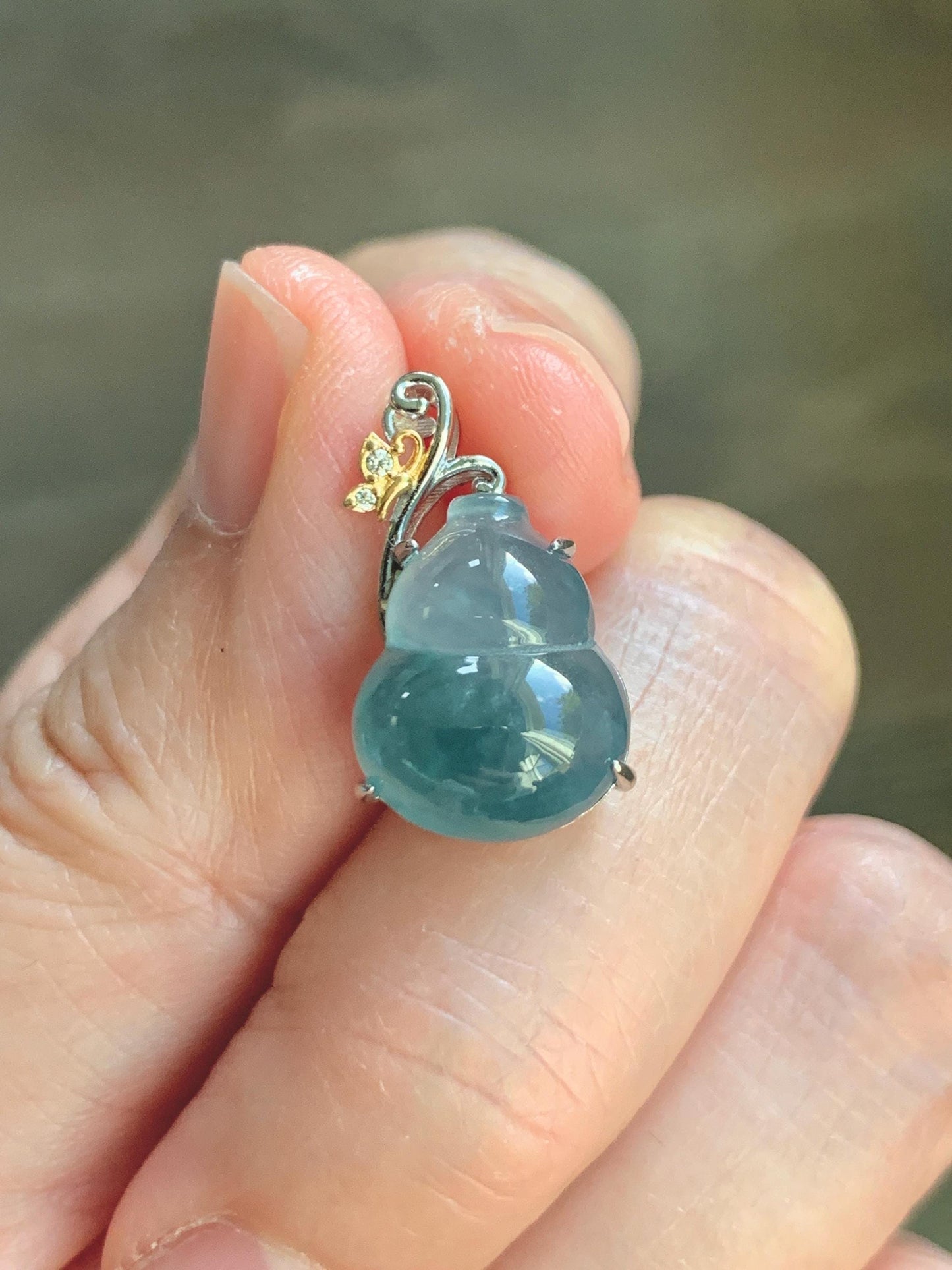 Natural Grade A Guatemalan Icy Highly Translucent Dusty Teal Blue Jade Jadeite Gourd Hulu Pendant Sterling Silver 天然冰危浅蓝绿翡翠葫芦吊坠 WHL240B