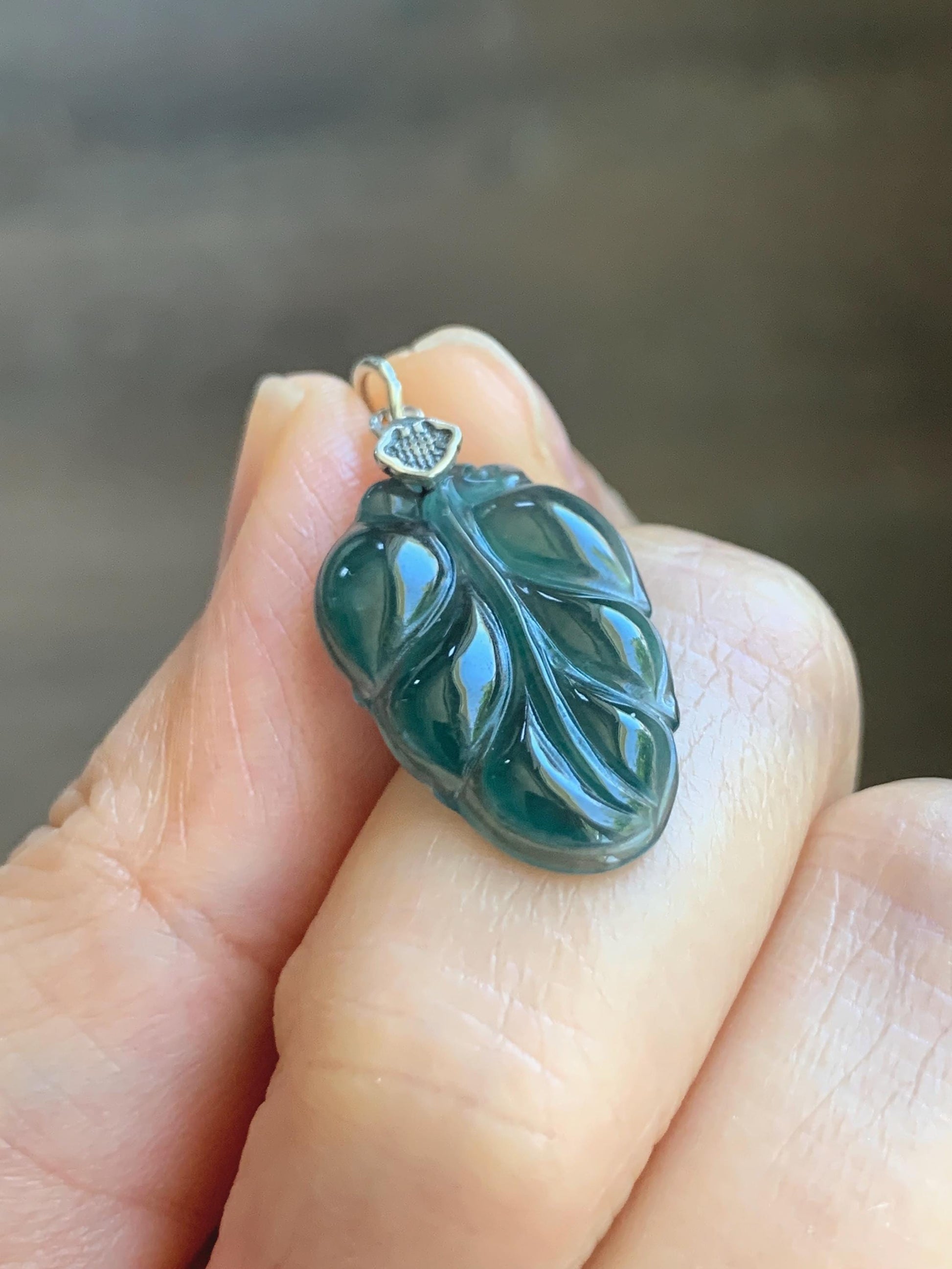 Natural Grade A Guatemalan Icy Translucent Dark Teal Green Jade Jadeite Carved Leaf Small Pendant Sterling Silver 天然冰胶危深蓝翡翠大叶有成银镶吊坠 WLD55E