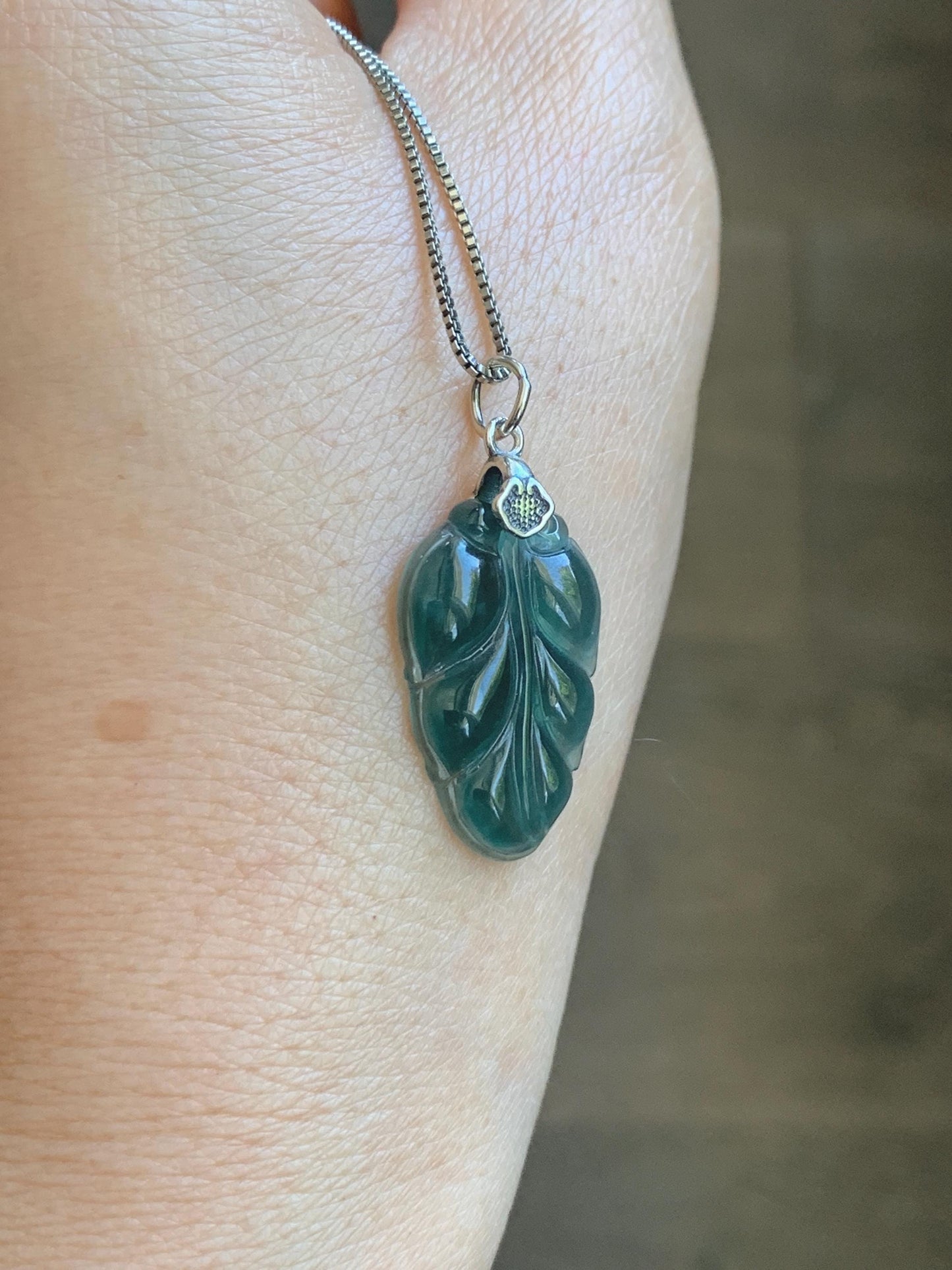 Natural Grade A Guatemalan Icy Translucent Dark Teal Green Jade Jadeite Carved Leaf Small Pendant Sterling Silver 天然冰胶危深蓝翡翠大叶有成银镶吊坠 WLD55E
