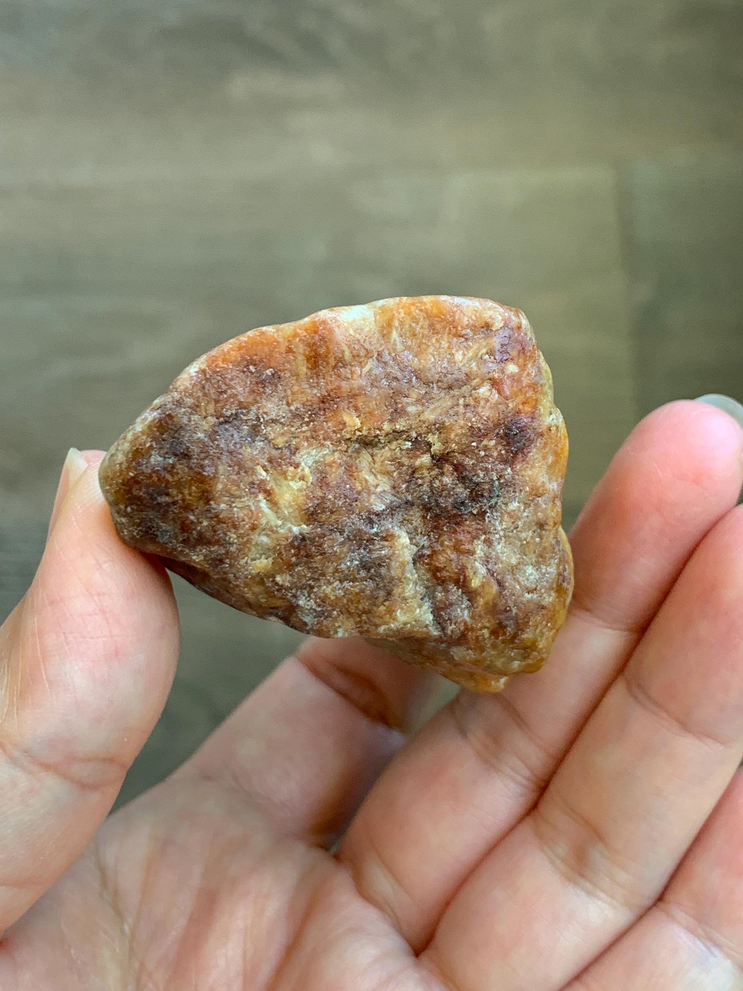 Grade A Natural White Jade Jadeite with Brown Rind Tiger Carved Rock Tea Pet Pal Home Decor Book End 116g 天然翡翠皮壳料老虎雕茶宠 MSS125