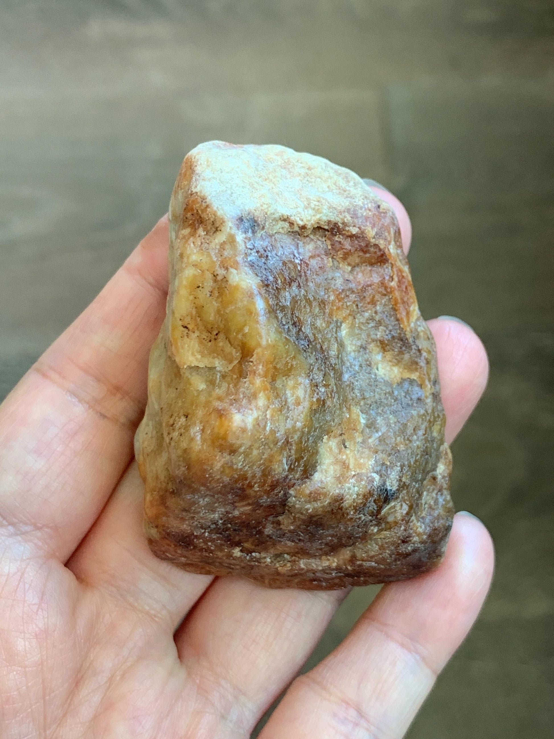 Grade A Natural White Jade Jadeite with Brown Rind Tiger Carved Rock Tea Pet Pal Home Decor Book End 116g 天然翡翠皮壳料老虎雕茶宠 MSS125