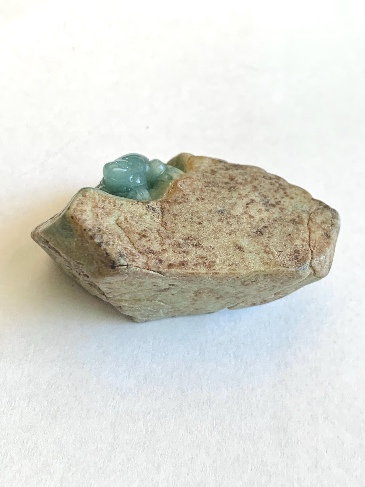 Grade A Natural Guatemalan Dusty Blue Jade Jadeite with Brown Rind Frog Carved Rock Tea Pet Pal Home Decor Book End 70g 天然冰危翡翠皮壳料青蛙茶宠 WLC125