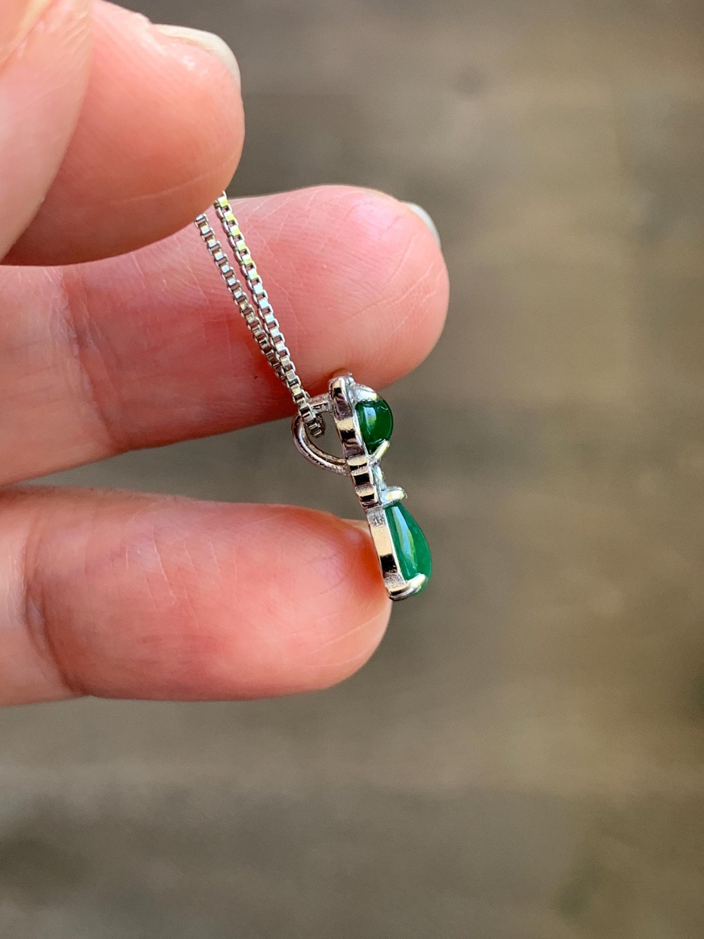 PETITE Natural Grade A Guatemalan Icy Translucent Vibrant Green Jade Jadeite Cat Pendant Sterling Silver 天然冰危绿翡翠小猫咪吊坠 WLM88