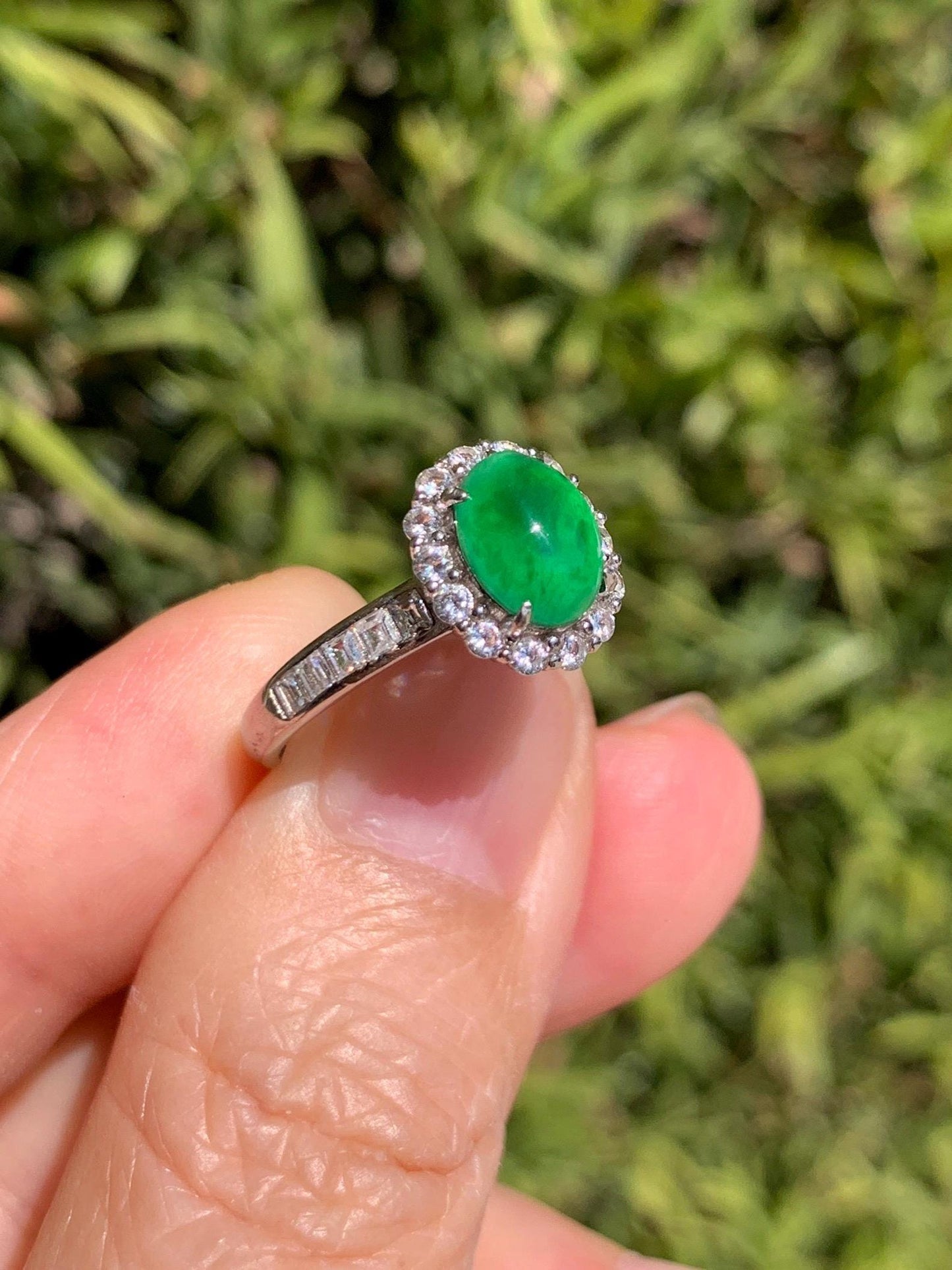 Natural Grade A Guatemalan Icy Translucent Vibrant Green Jade Jadeite Halo Ring Sterling Silver Size Adjustable 天然冰危绿翡翠戒指 WLH85