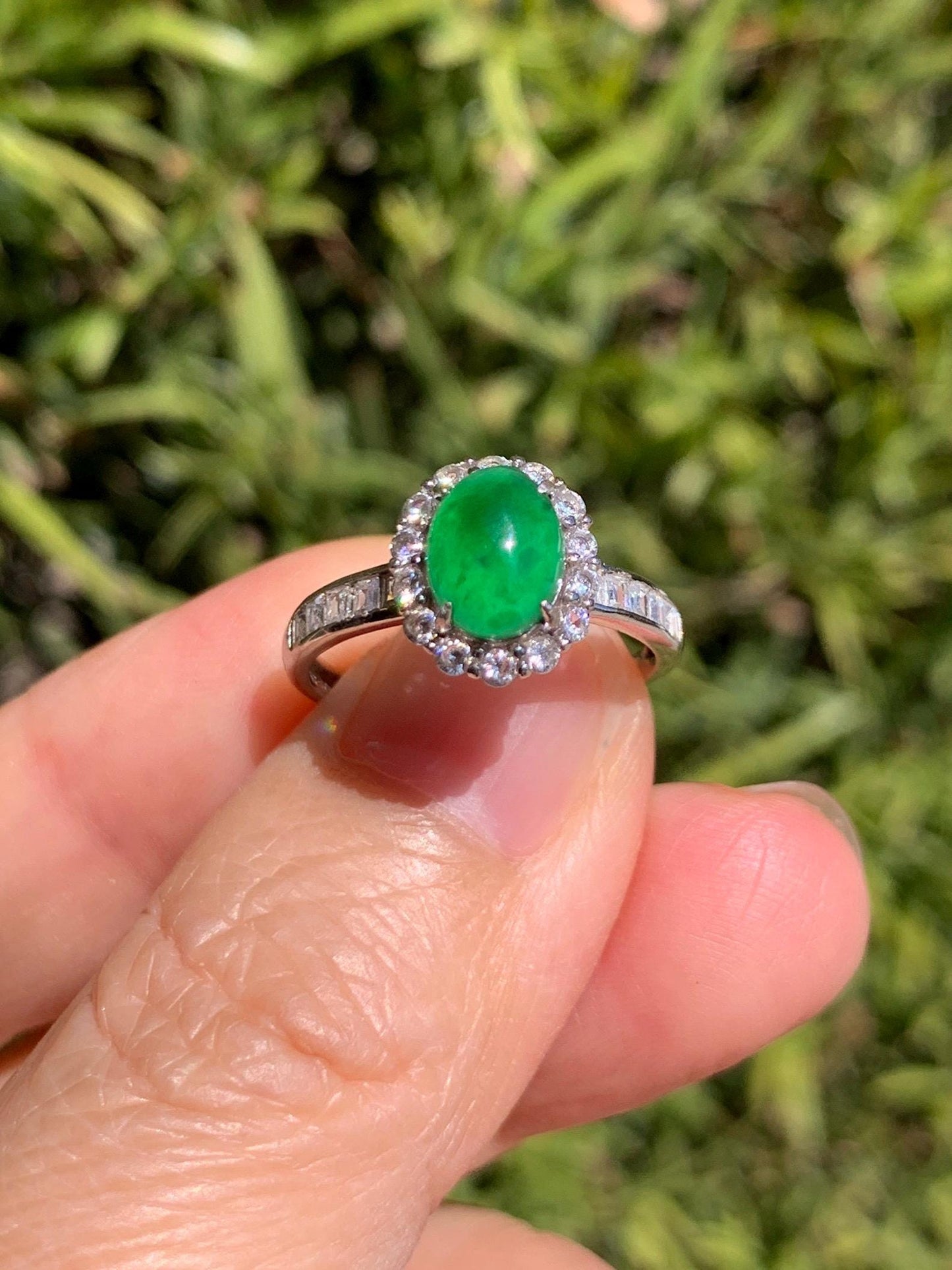 Natural Grade A Guatemalan Icy Translucent Vibrant Green Jade Jadeite Halo Ring Sterling Silver Size Adjustable 天然冰危绿翡翠戒指 WLH85