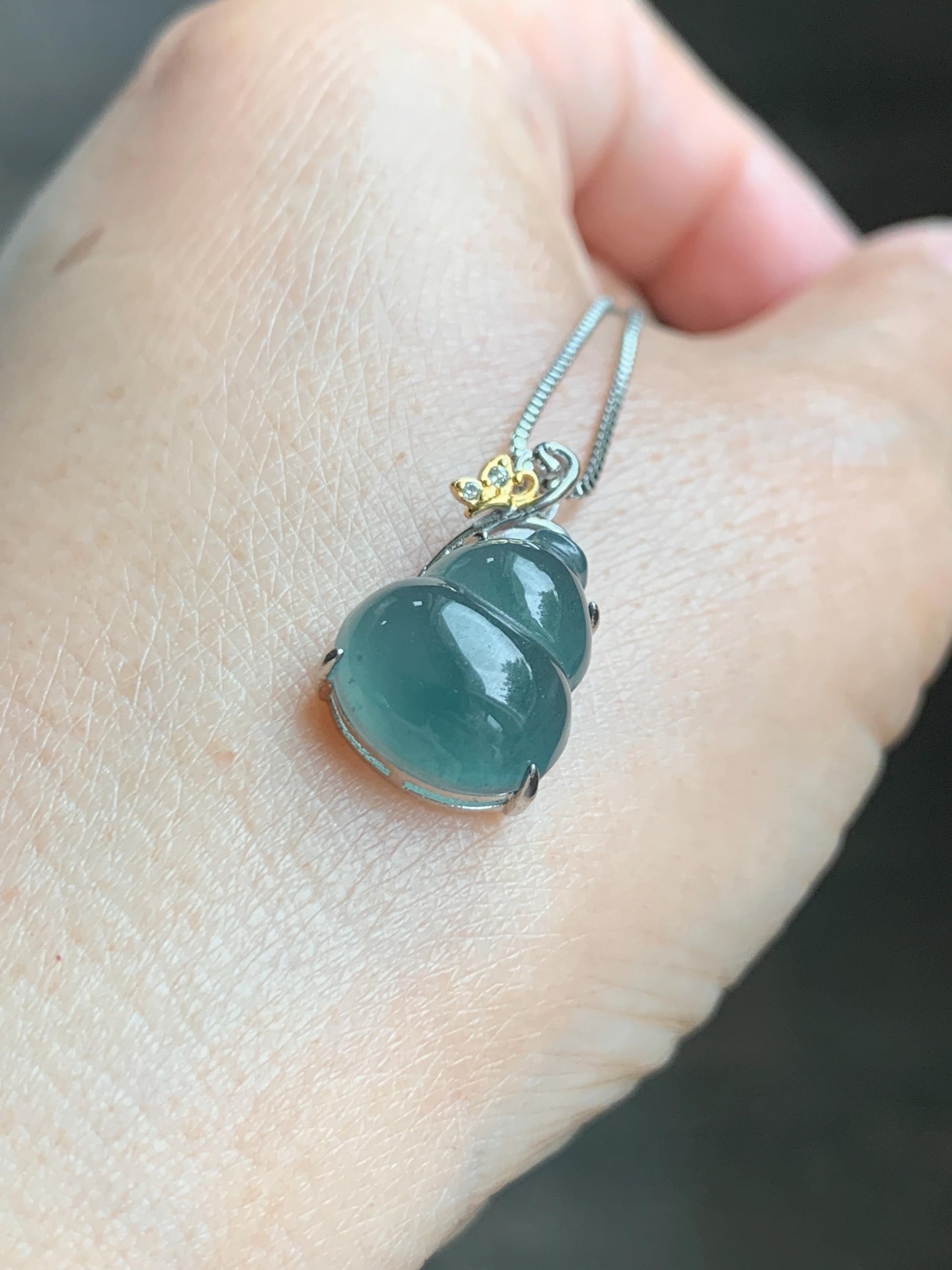 Natural Grade A Guatemalan Icy Translucent Dark Dusty Teal Blue Jade Jadeite Gourd Hulu Pendant Sterling Silver 天然冰危暗蓝绿翡翠葫芦吊坠 WHL240D