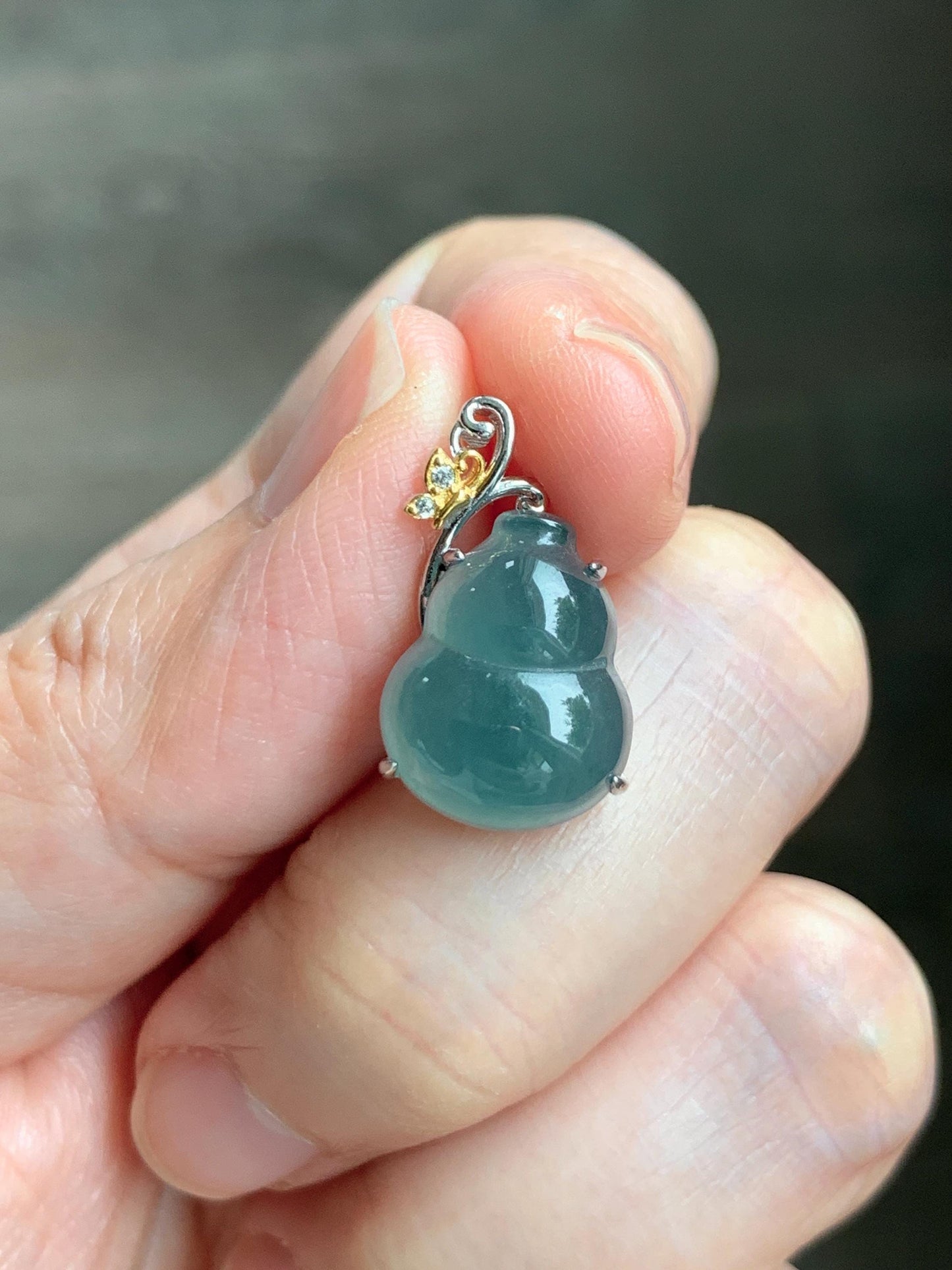 Natural Grade A Guatemalan Icy Translucent Dark Dusty Teal Blue Jade Jadeite Gourd Hulu Pendant Sterling Silver 天然冰危暗蓝绿翡翠葫芦吊坠 WHL240D