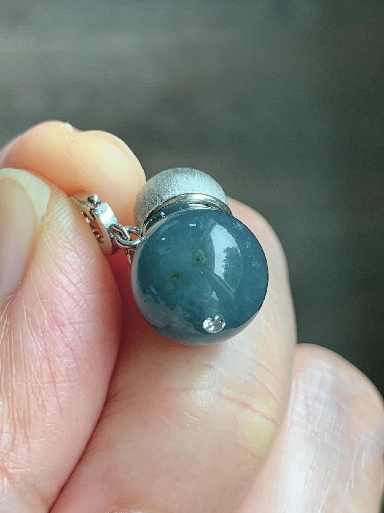 Natural Grade A Guatemalan Icy Translucent Dark Blue Jade Jadeite Bead Gourd Hulu Pendant Sterling Silver 5g 天然冰危是蓝翡翠单珠葫芦镶嵌吊坠 DZH110