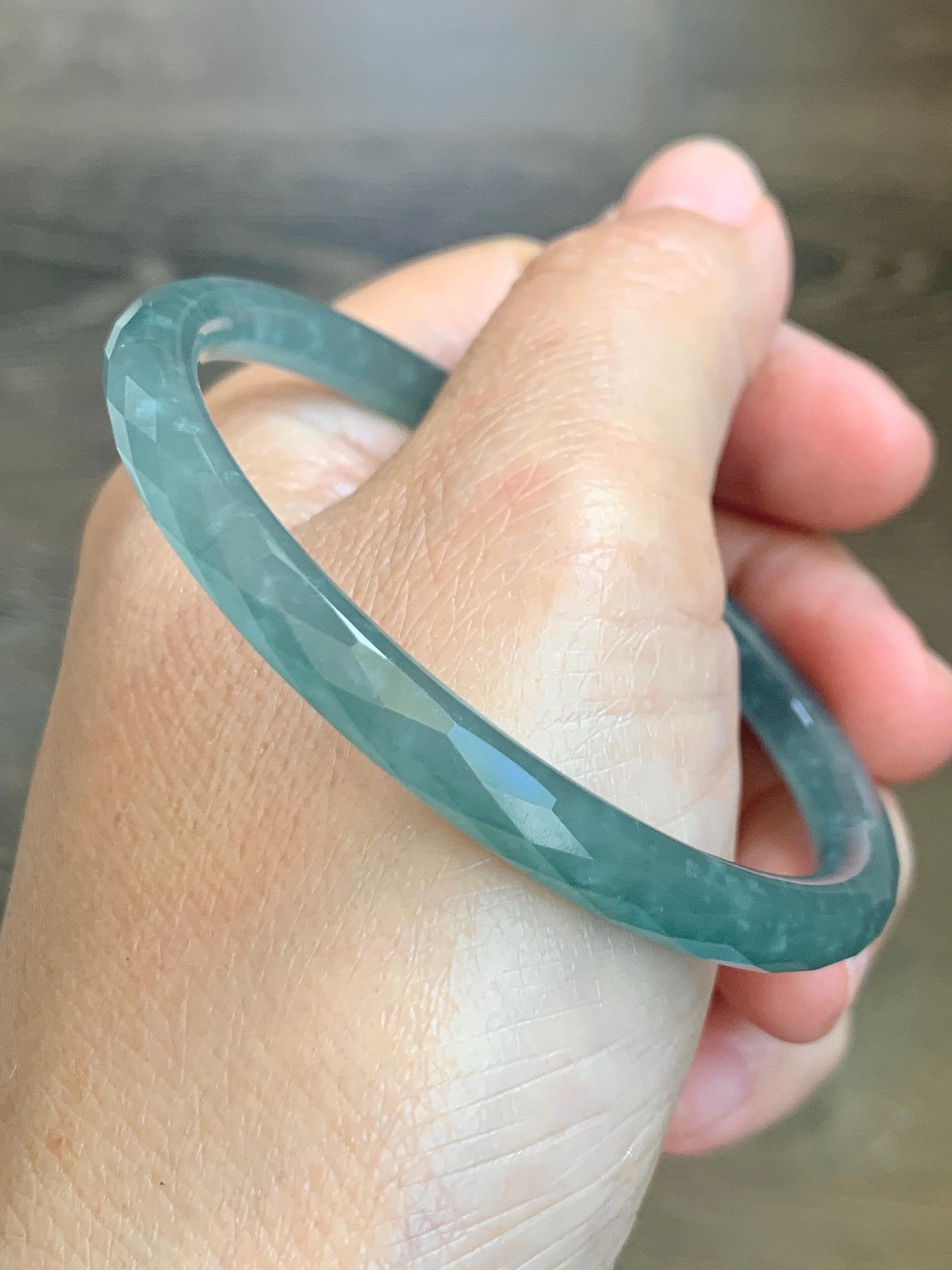 Certified Natural Grade A Guatemalan Icy Translucent Light Teal Jade Jadeite Diamond Faceted Bangle 55mm 6.8” 18g 天然冰危蓝绿翡翠细圆条切割面手镯 186
