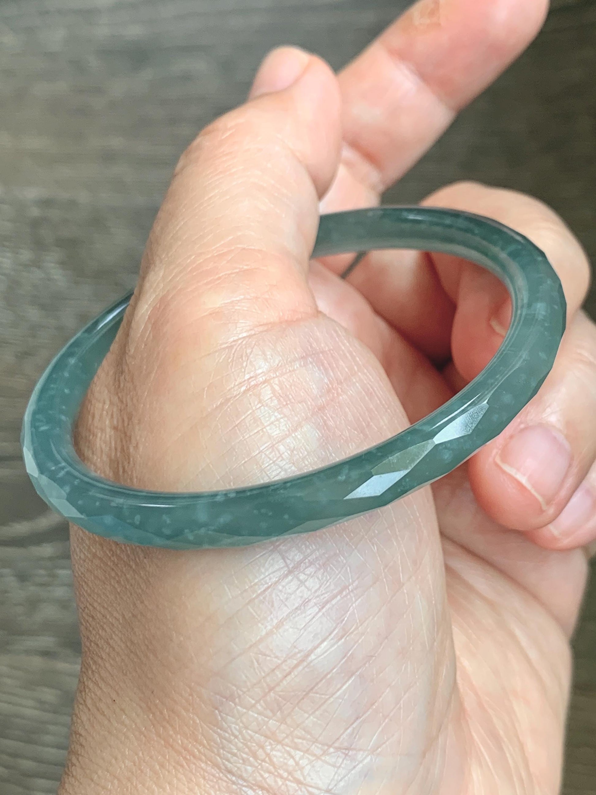 Certified Natural Grade A Guatemalan Icy Translucent Light Teal Jade Jadeite Diamond Faceted Bangle 55mm 6.8” 18g 天然冰危蓝绿翡翠细圆条切割面手镯 186