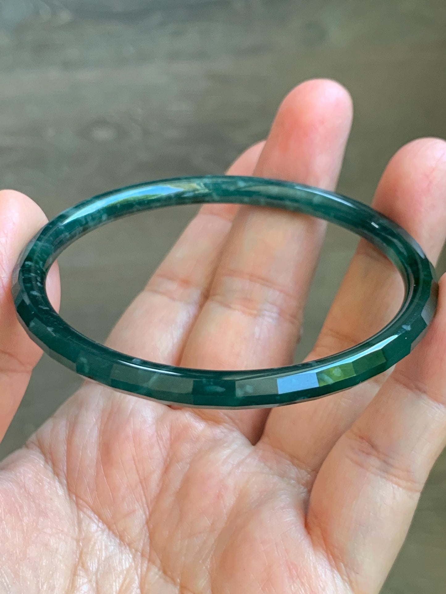 Certified Natural Grade A Guatemalan Icy Highly Translucent Deep Teal Green Faceted Jadeite Slim Bangle 56.9mm 7” 14g 天然冰胶危深蓝绿翡翠细圆条切割面手镯 215