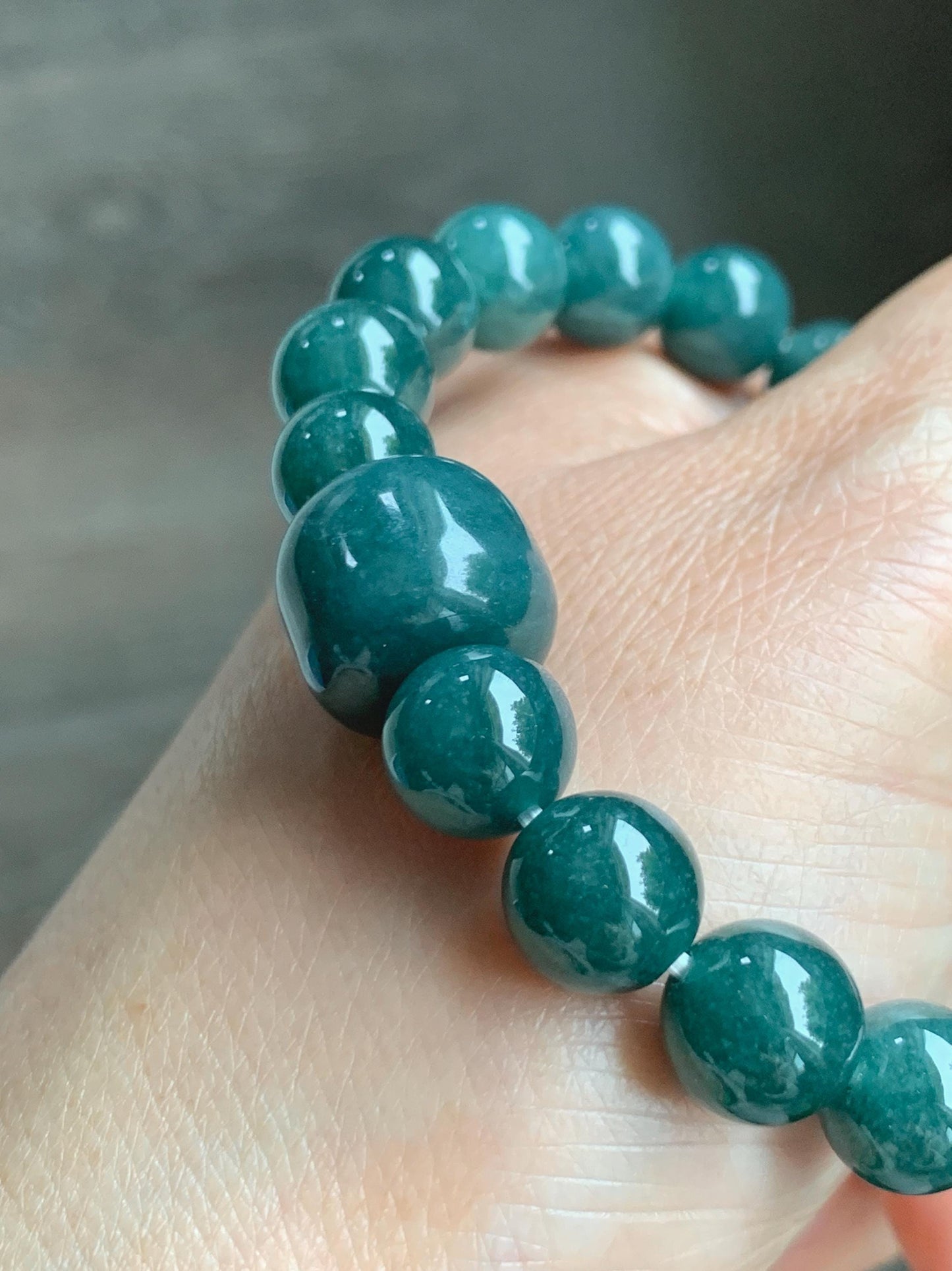 Natural Grade A Guatemalan Translucent Dark Teal Jade Jadeite Beaded Bracelet Stretchy 9.7mm 7.75” 36g 天然危糯种深蓝绿翡翠圆珠手串 WSHL150