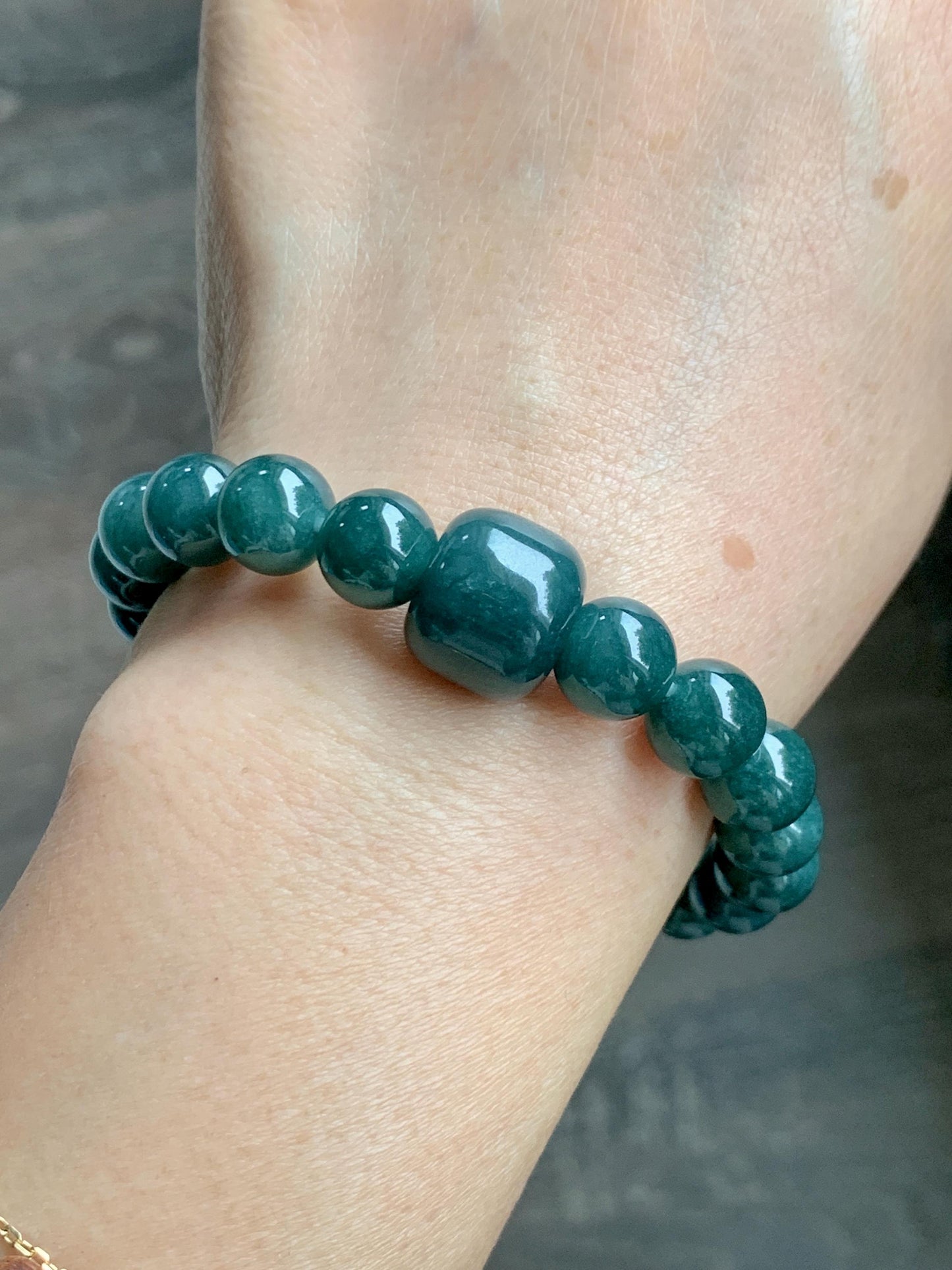Natural Grade A Guatemalan Translucent Dark Teal Jade Jadeite Beaded Bracelet Stretchy 9.7mm 7.75” 36g 天然危糯种深蓝绿翡翠圆珠手串 WSHL150