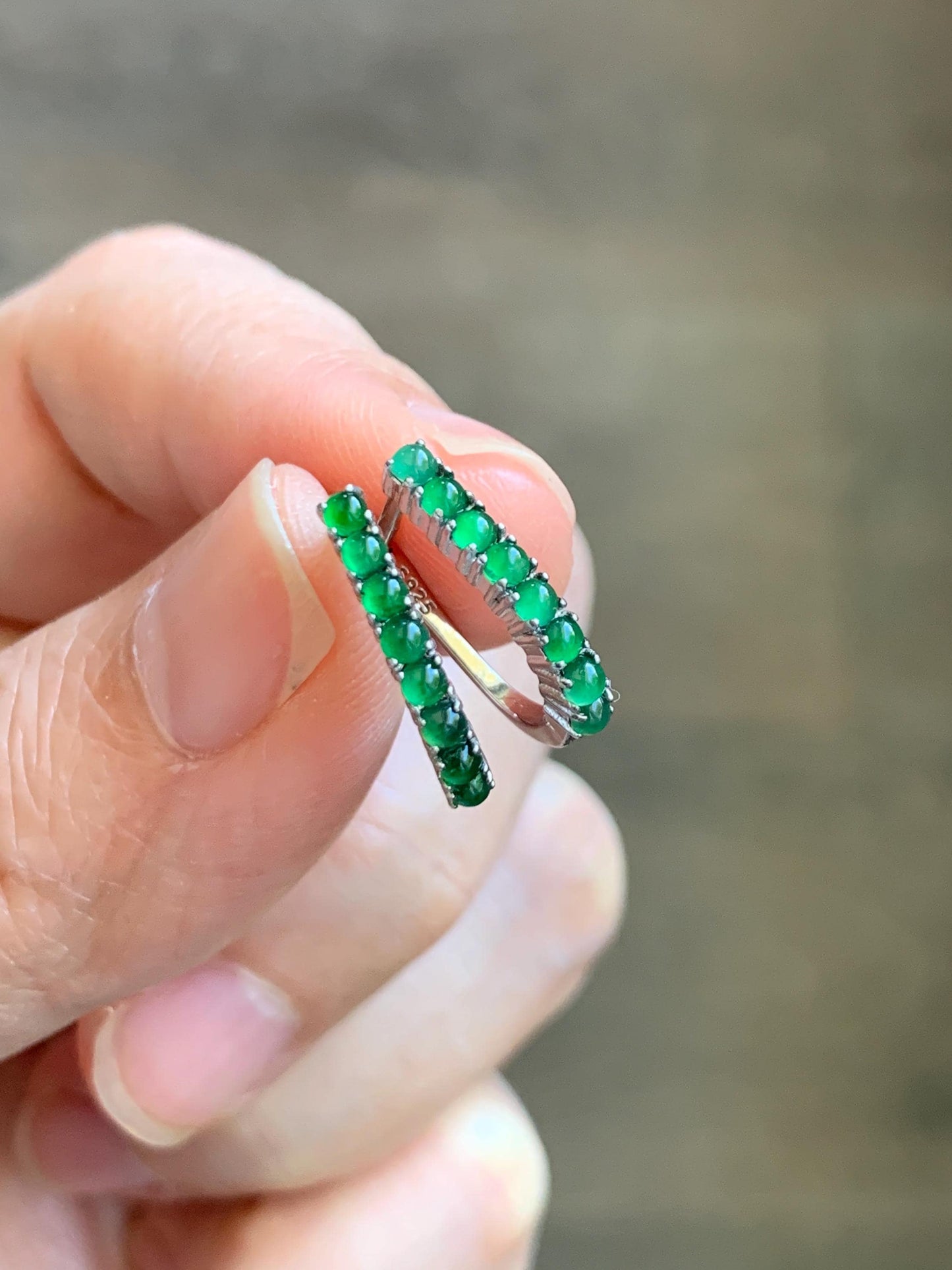 Natural Guatemalan Grade A Icy Highly Translucent Green Jade Jadeite Hoop Huggie Earrings Sterling Silver 天然冰危绿起光翡翠银镶耳包 WLB130