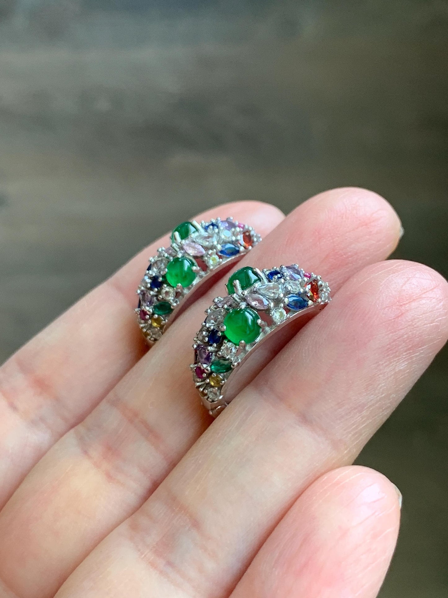 Natural Guatemalan Grade A Icy Highly Translucent Vibrant Green Jade Jadeite Hoop Huggie Earrings Sterling Silver 天然冰危绿起光翡翠多宝银镶耳包 WFH220