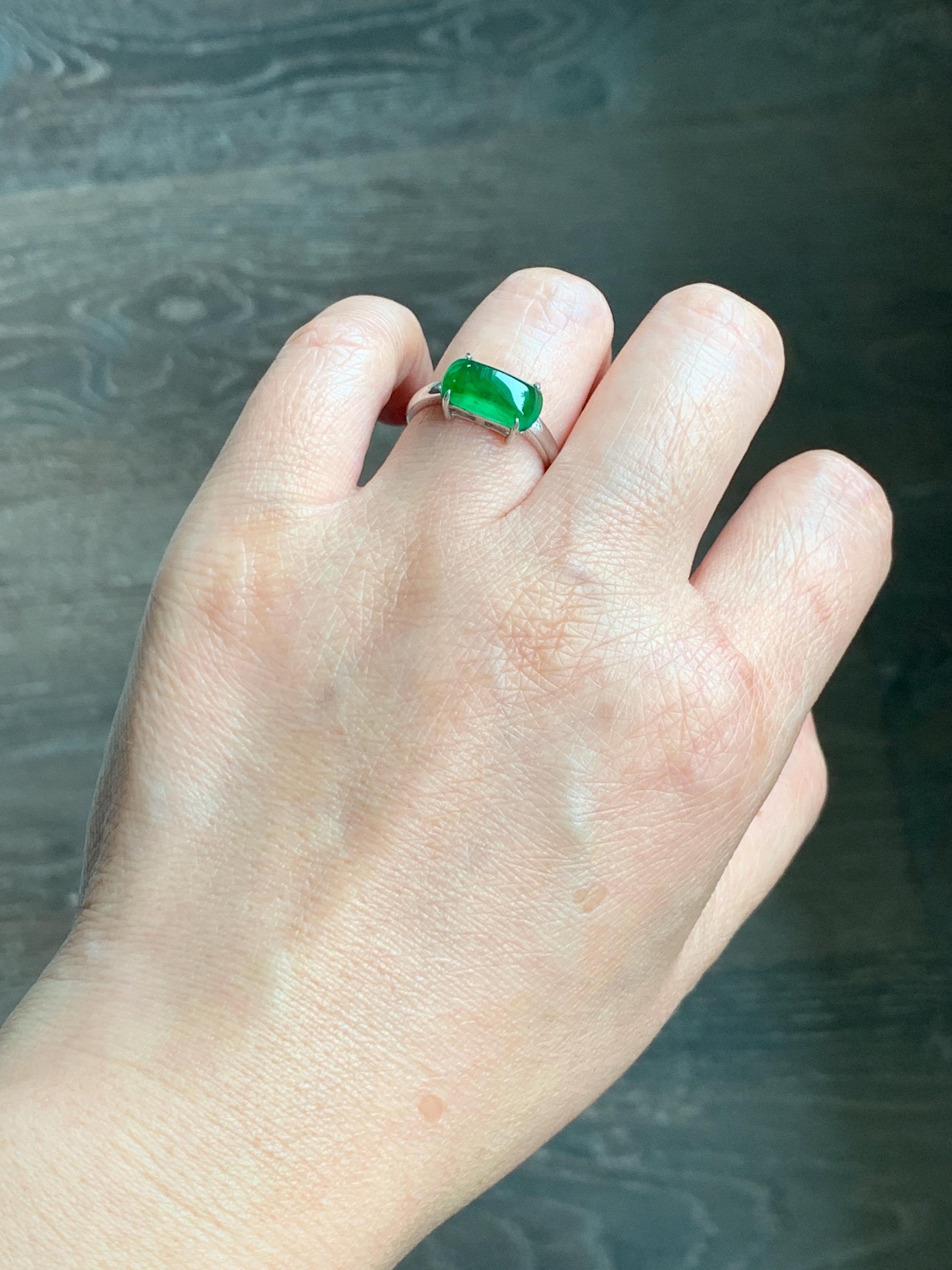 Natural Grade A Guatemalan Icy Translucent Vibrant Green Jadeite Saddle Ring Sterling Silver Size Adjustable 天然冰危绿翡翠马鞍银镶戒指 WMA135A