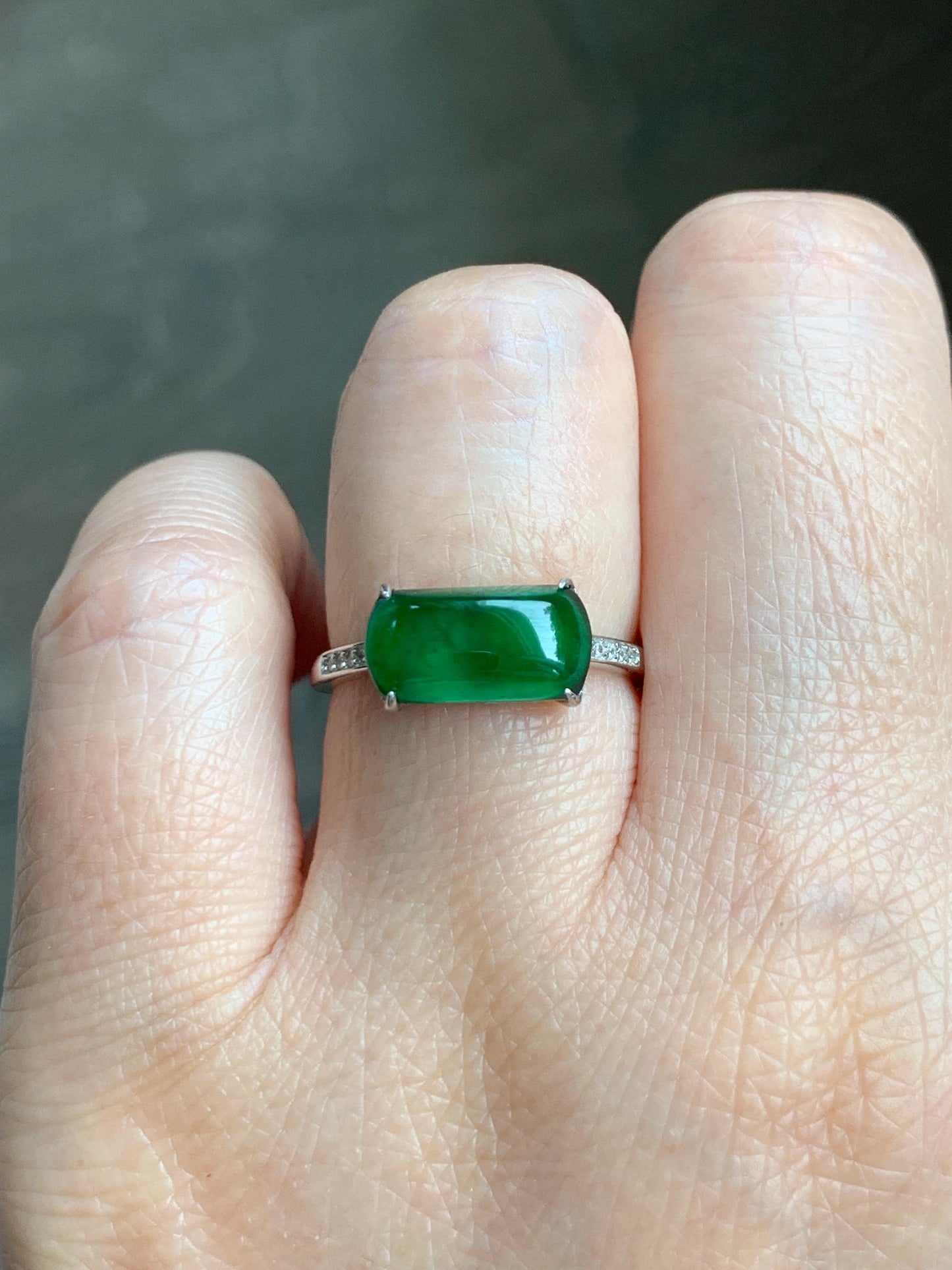 Natural Grade A Guatemalan Icy Translucent Vibrant Green Jadeite Saddle Ring Sterling Silver Size Adjustable 天然冰危绿翡翠马鞍银镶戒指 WMA135C