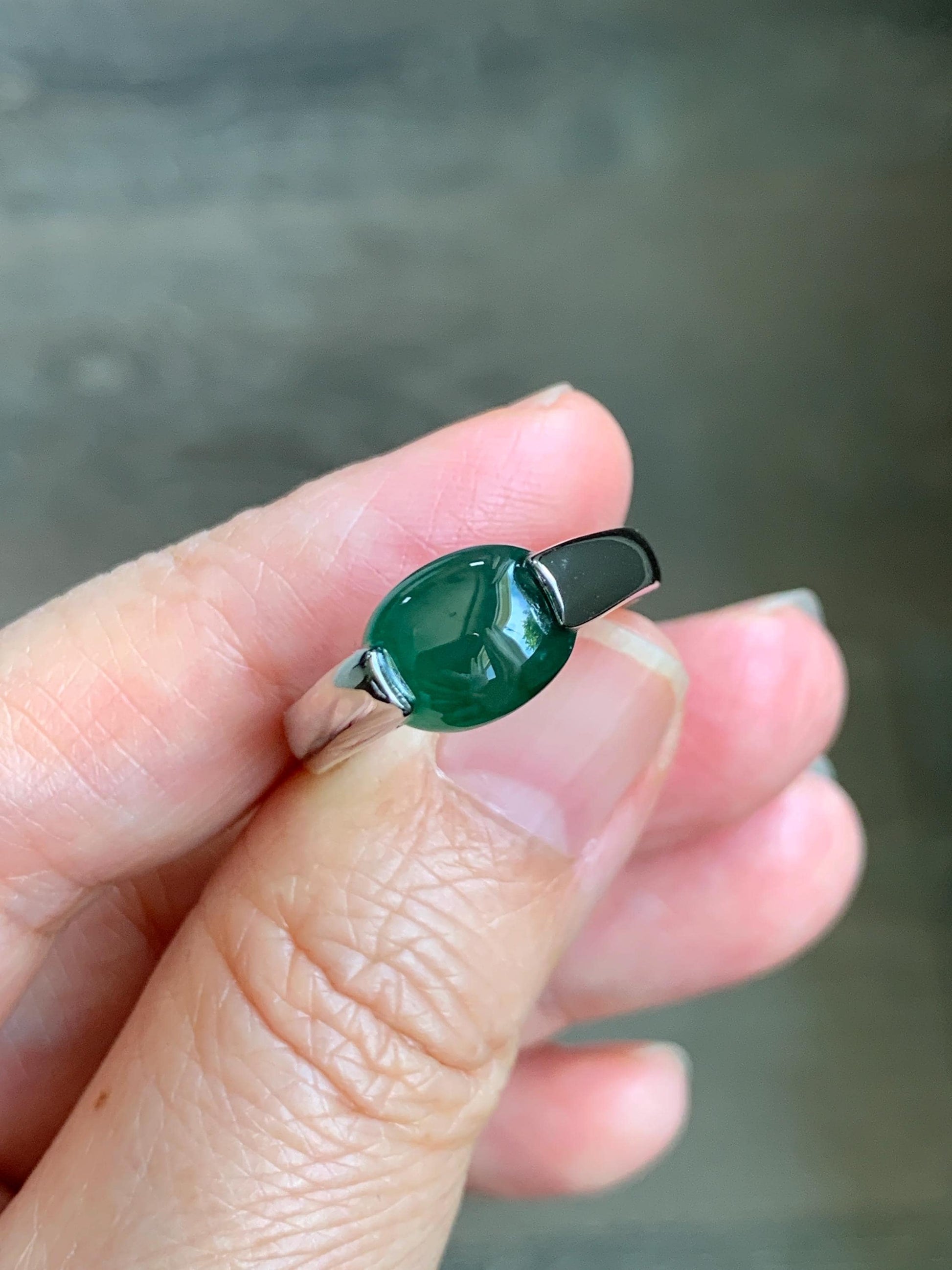 Natural Grade A Guatemalan Icy Translucent Teal Green Oval Cabochon Jade Jadeite Ring Sterling Silver Size 7.5 US 6g 天然冰危蓝绿翡翠银镶戒指 WHS512C
