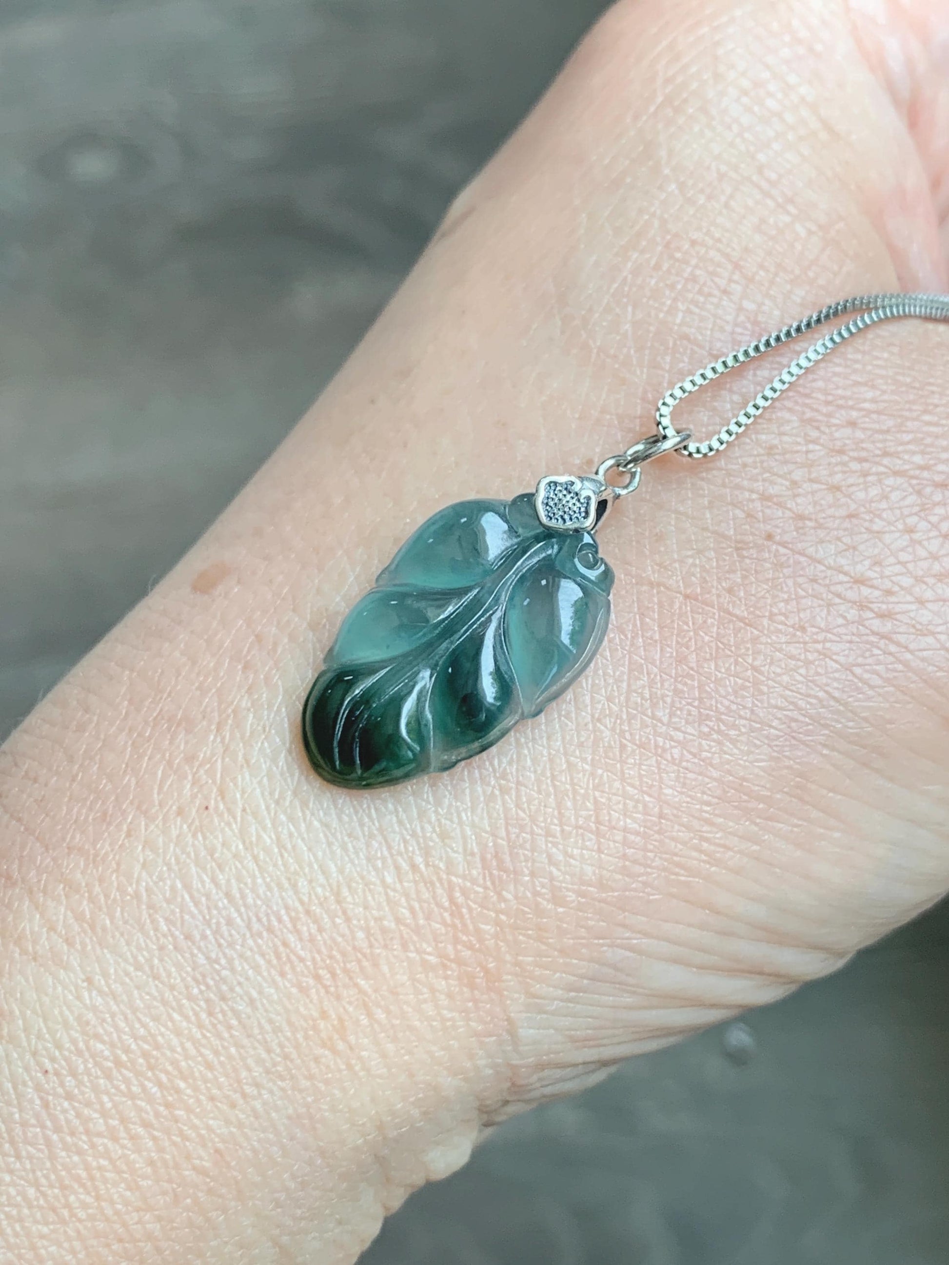Natural Grade A Guatemalan Icy Translucent Teal Dark Green Marbled Jade Jadeite Carved Leaf Pendant Sterling Silver 天然冰胶危深蓝翡翠大叶有成银镶吊坠 WLD55C