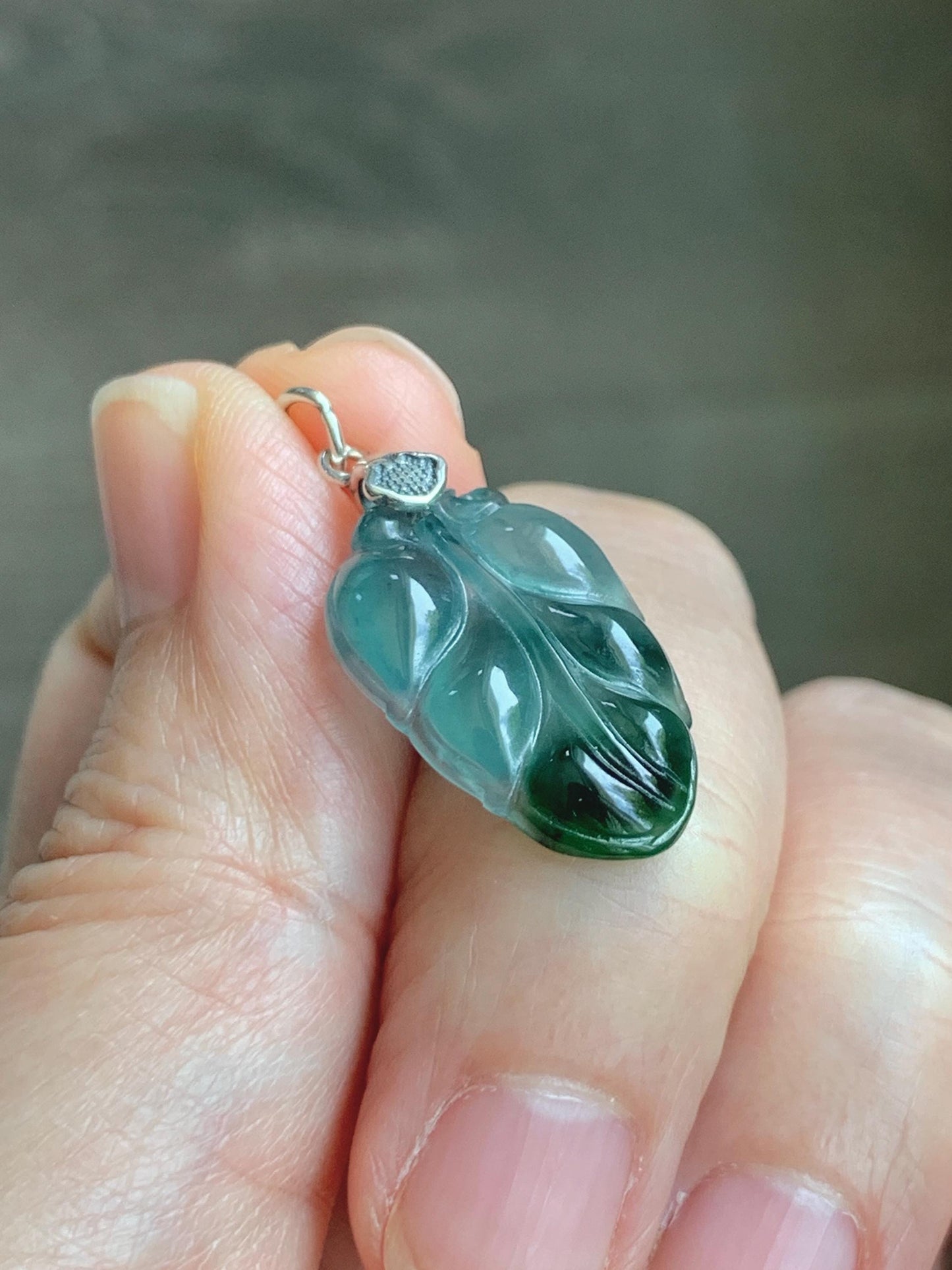 Natural Grade A Guatemalan Icy Translucent Teal Dark Green Marbled Jade Jadeite Carved Leaf Pendant Sterling Silver 天然冰胶危深蓝翡翠大叶有成银镶吊坠 WLD55C
